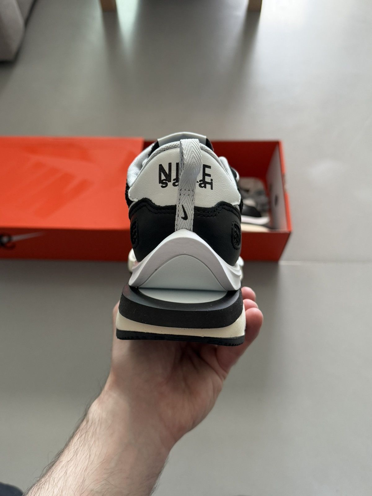Nike × Sacai Nike Vaporwaffle Sacai Black White Size US 10 / EU 43 - 5 Thumbnail