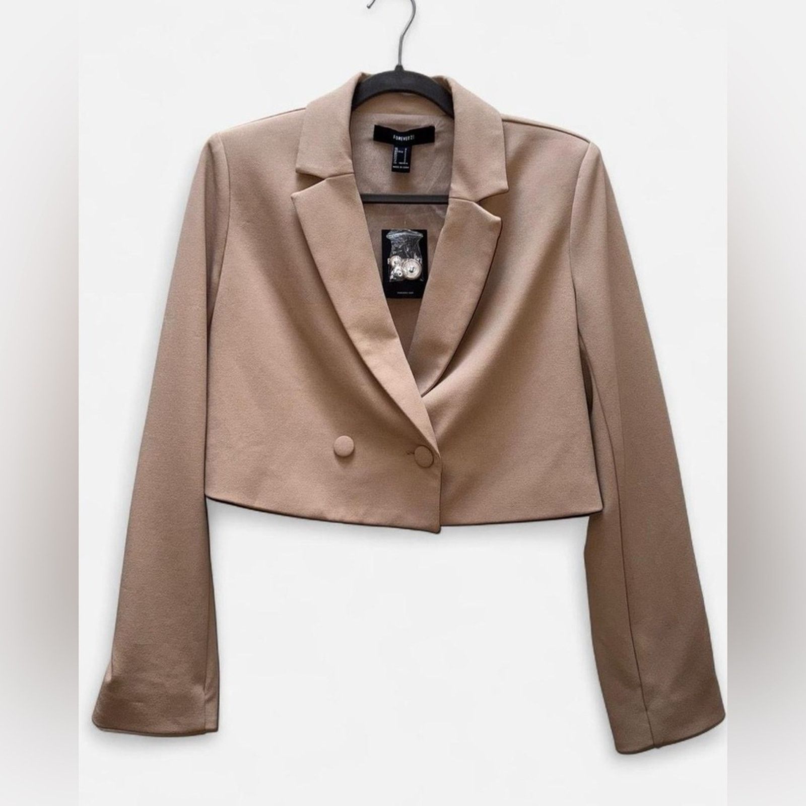Forever 21 Forever 21 Beige Crop Blazer Size Small NWT Business Casual Size S / US 4 / IT 40 - 1 Thumbnail