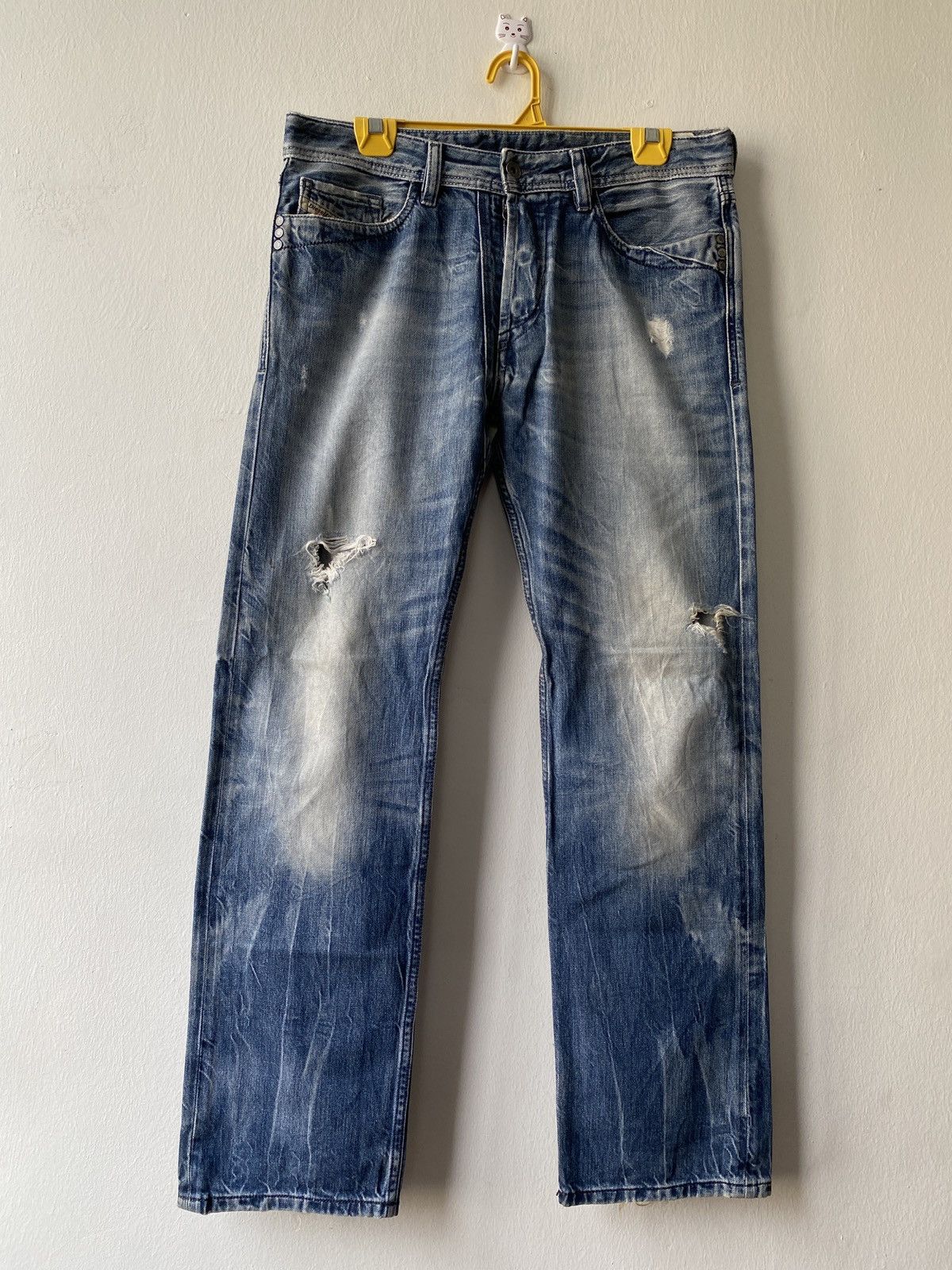 image of Diesel Mennit Distressed Denim in Blue, Men's (Size 32)