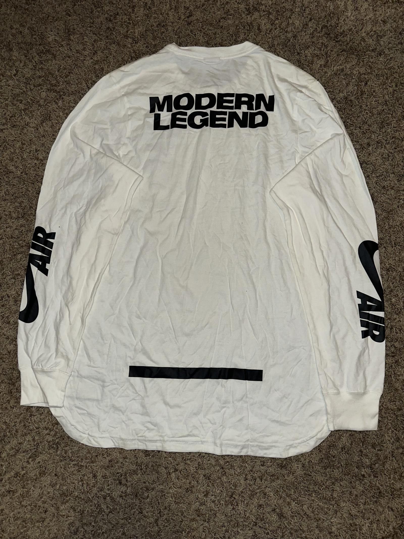 Nike Nike Men’s Air 82 Pivot V3 Modern Legend White T-Shirt 2016 Size US L / EU 52-54 / 3 - 6 Thumbnail
