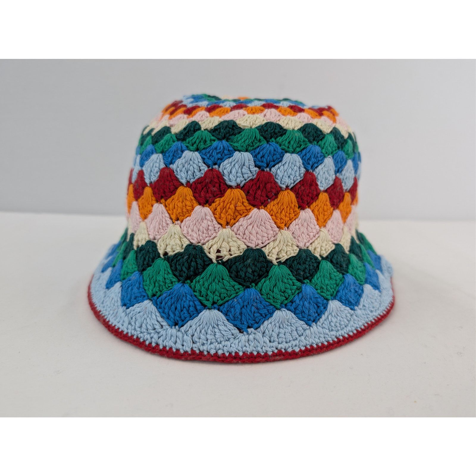 Casablanca o1rshd1 Size: M-L / Shell Striped Crochet Cap / Hat in Multi Size ONE SIZE - 8 Thumbnail