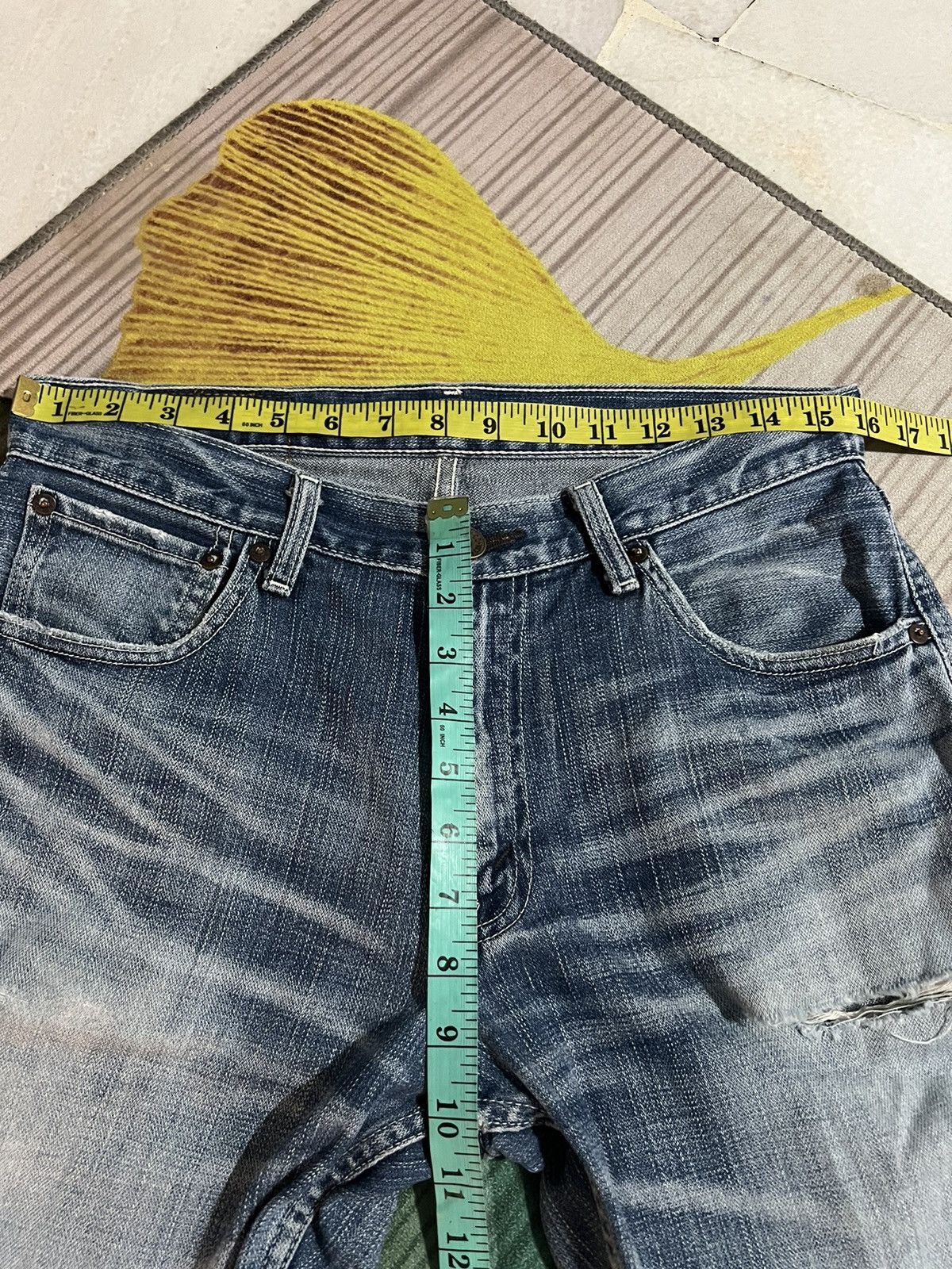 Levi's × Levi's Vintage Clothing Vintage Levis 503 Distressed Short Jeans Size US 30 / EU 46 - 13 Thumbnail