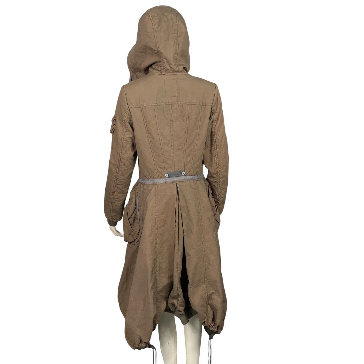 Marithe + Francois Girbaud Marithe Francoise Girbaud Parachute Bondage Hooded Parka Size S / US 4 / IT 40 - 15 Thumbnail
