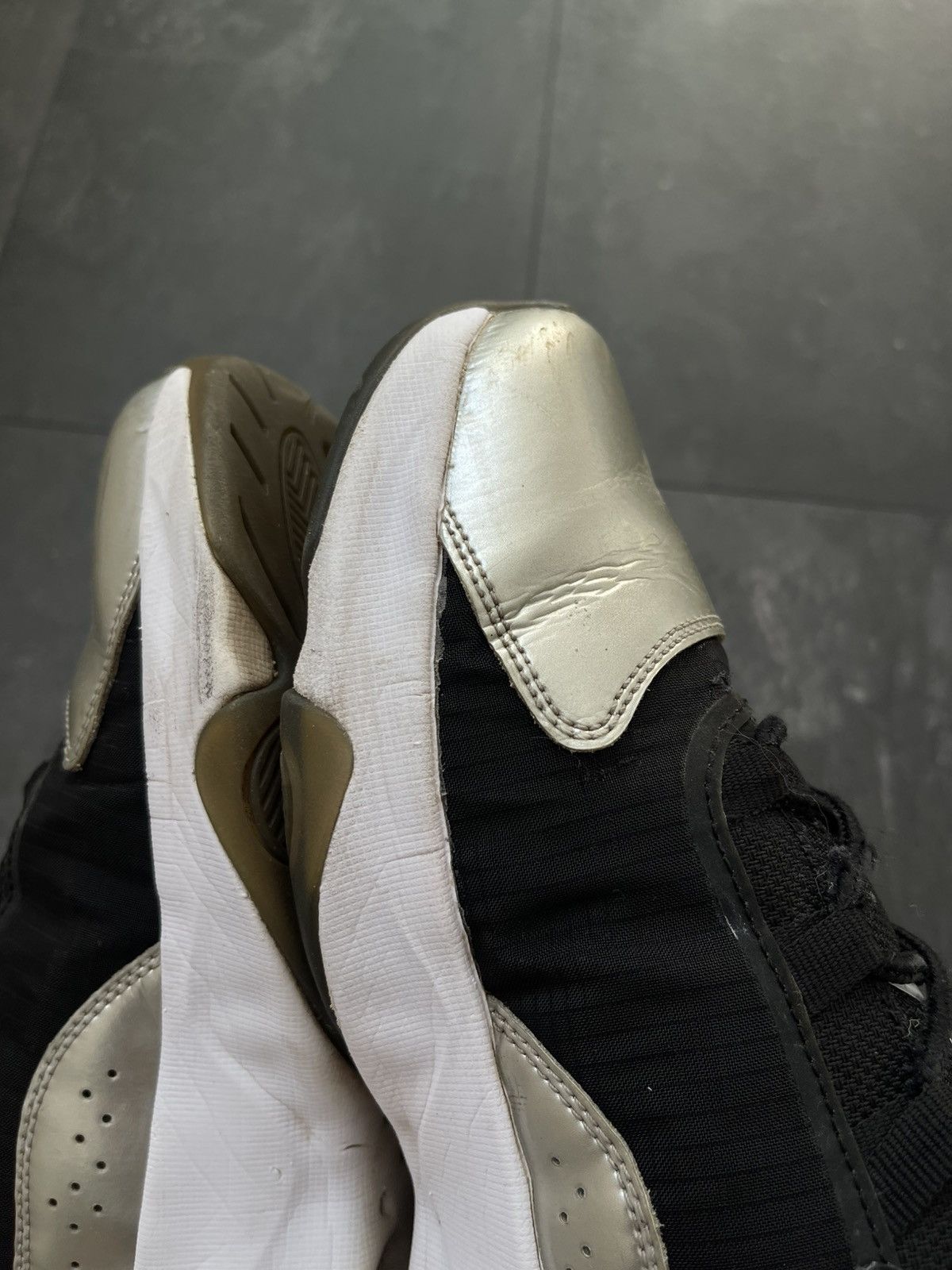 Jordan Brand Air Jordan 11 CMFT Low Silver Toe Size US 10.5 / EU 43-44 - 13 Thumbnail