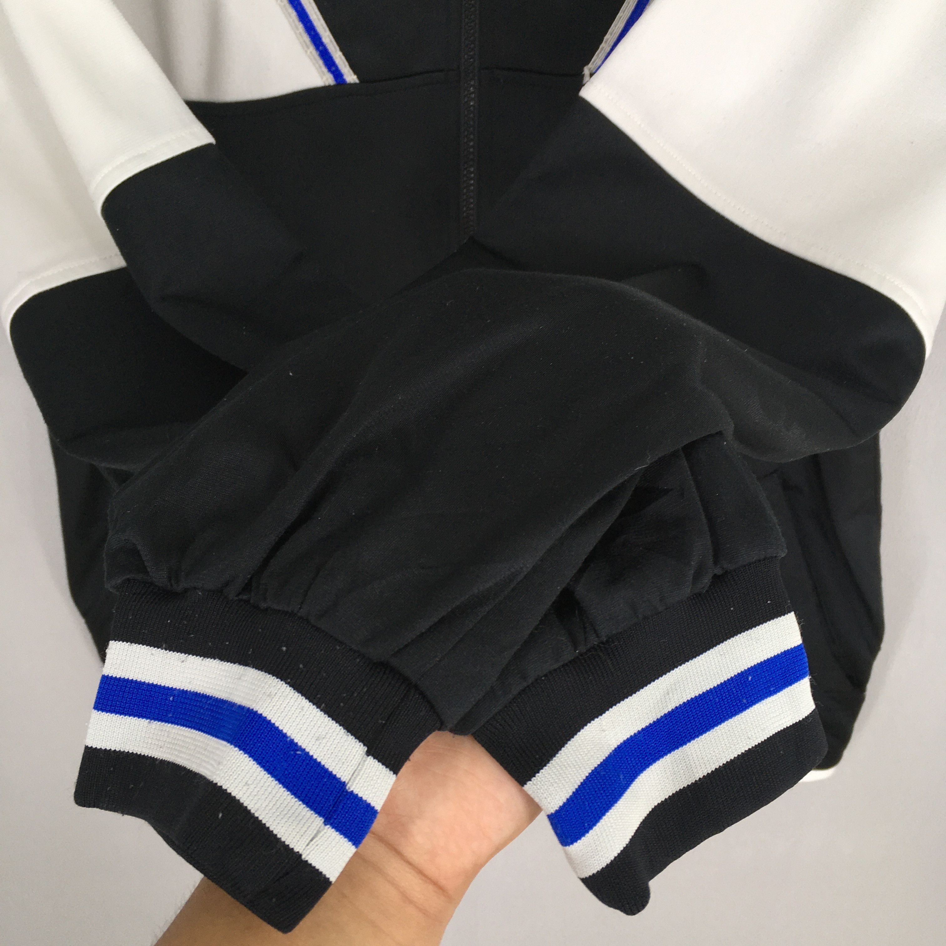 Nike Vintage 90's Nike Swoosh Training Black Jacket XLarge Size US XL / EU 56 / 4 - 8 Thumbnail