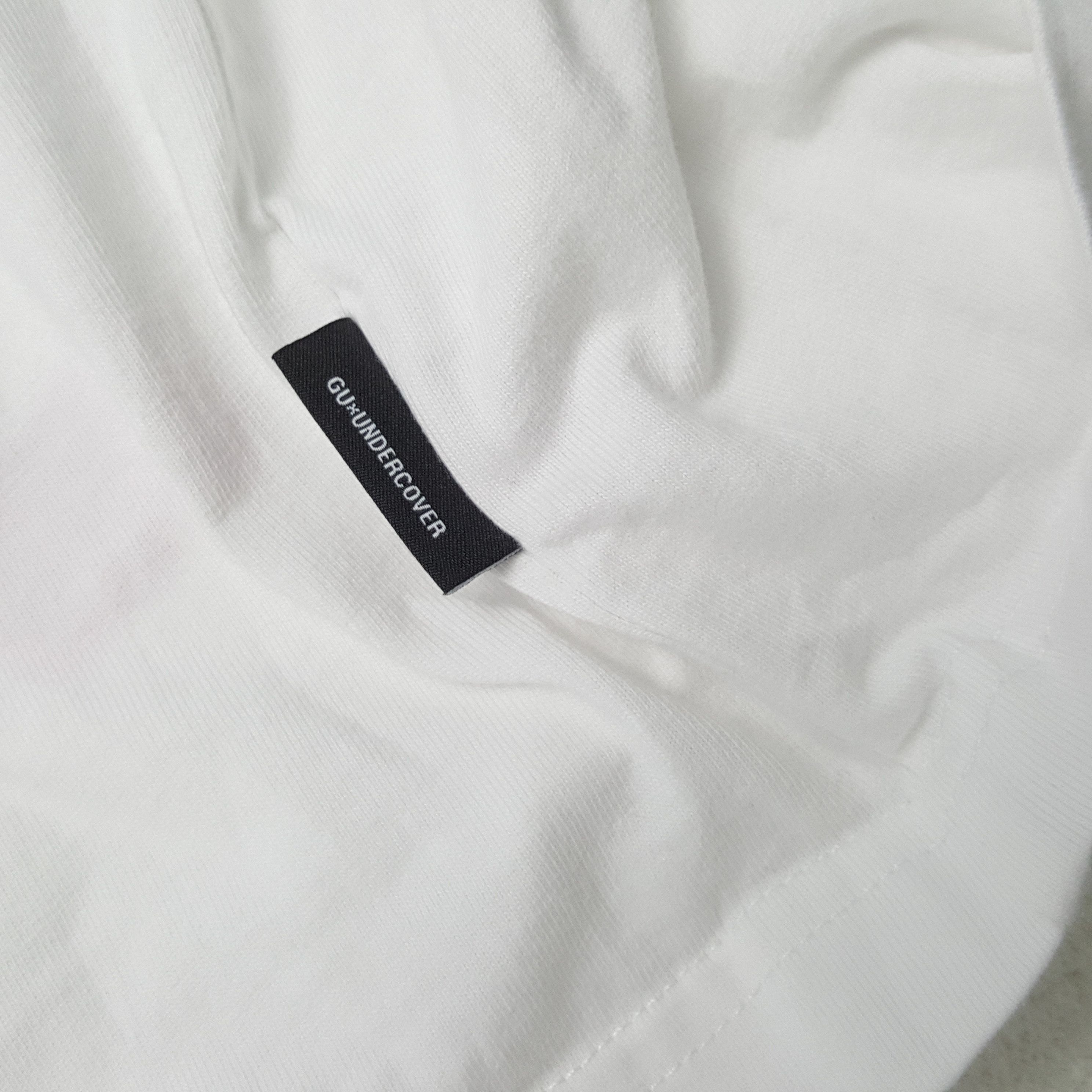 GU × Japanese Brand × Undercover GU X UNDERCOVER Japanese Brand Custom Logo Style Tshirt Size US XL / EU 56 / 4 - 6 Thumbnail