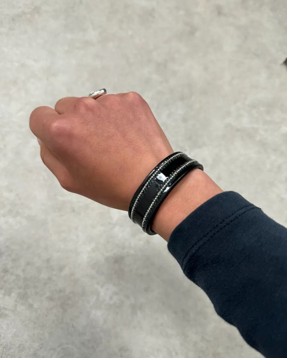 Marithe + Francois Girbaud Marithé + François Girbaud Black Shiny Leather Bracelet Size ONE SIZE - 1 Thumbnail