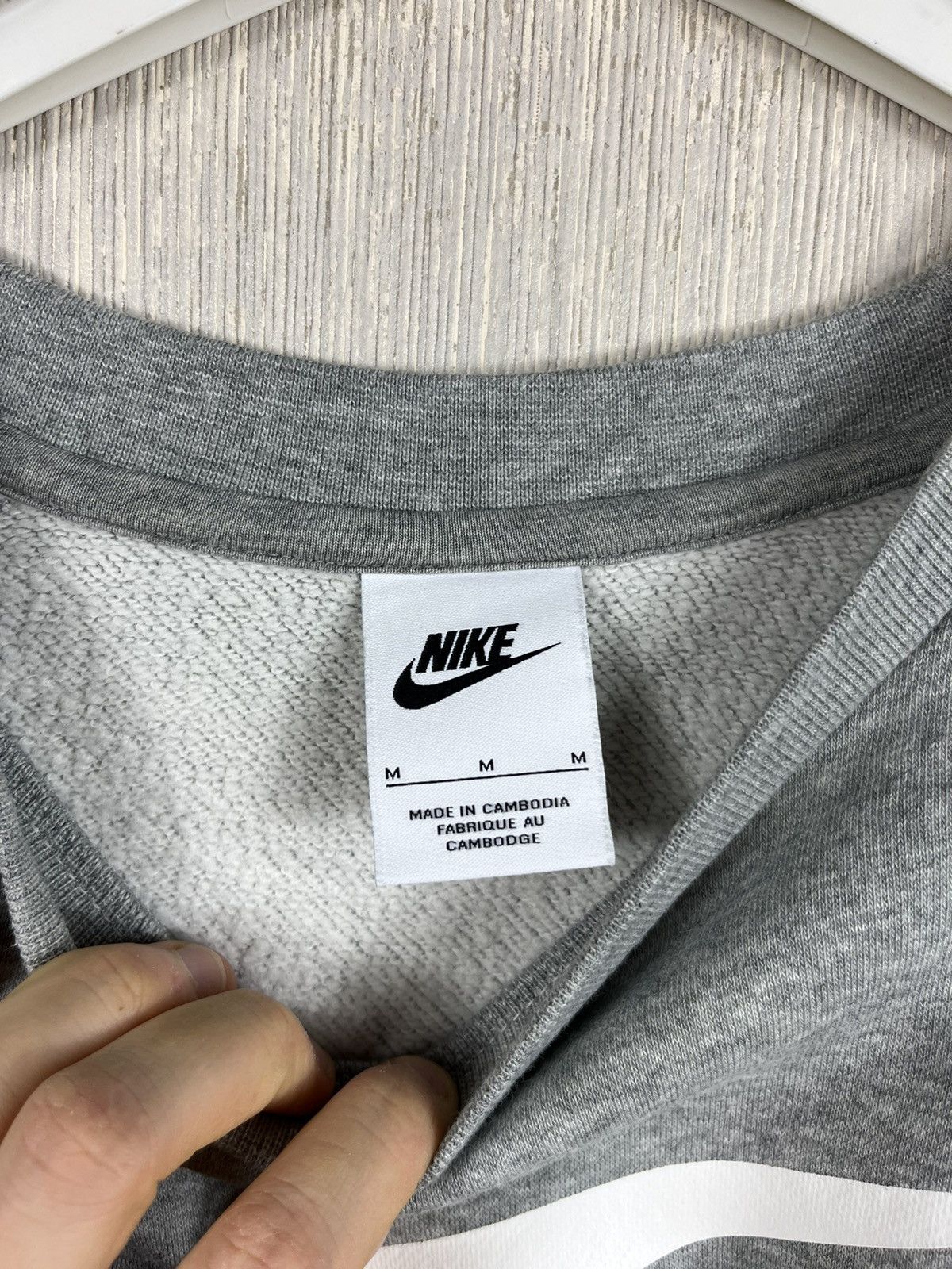 Nike Nike big swoosh rare drill wrap around logo y2k sweatshirt Size US M / EU 48-50 / 2 - 11 Thumbnail