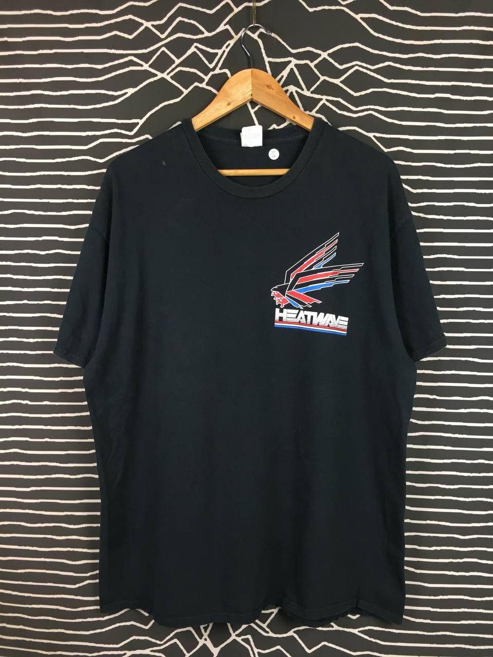 Vintage Heat Wave Visual Heat Wave American Flag Graphic Tee Size US XL / EU 56 / 4 - 5 Thumbnail