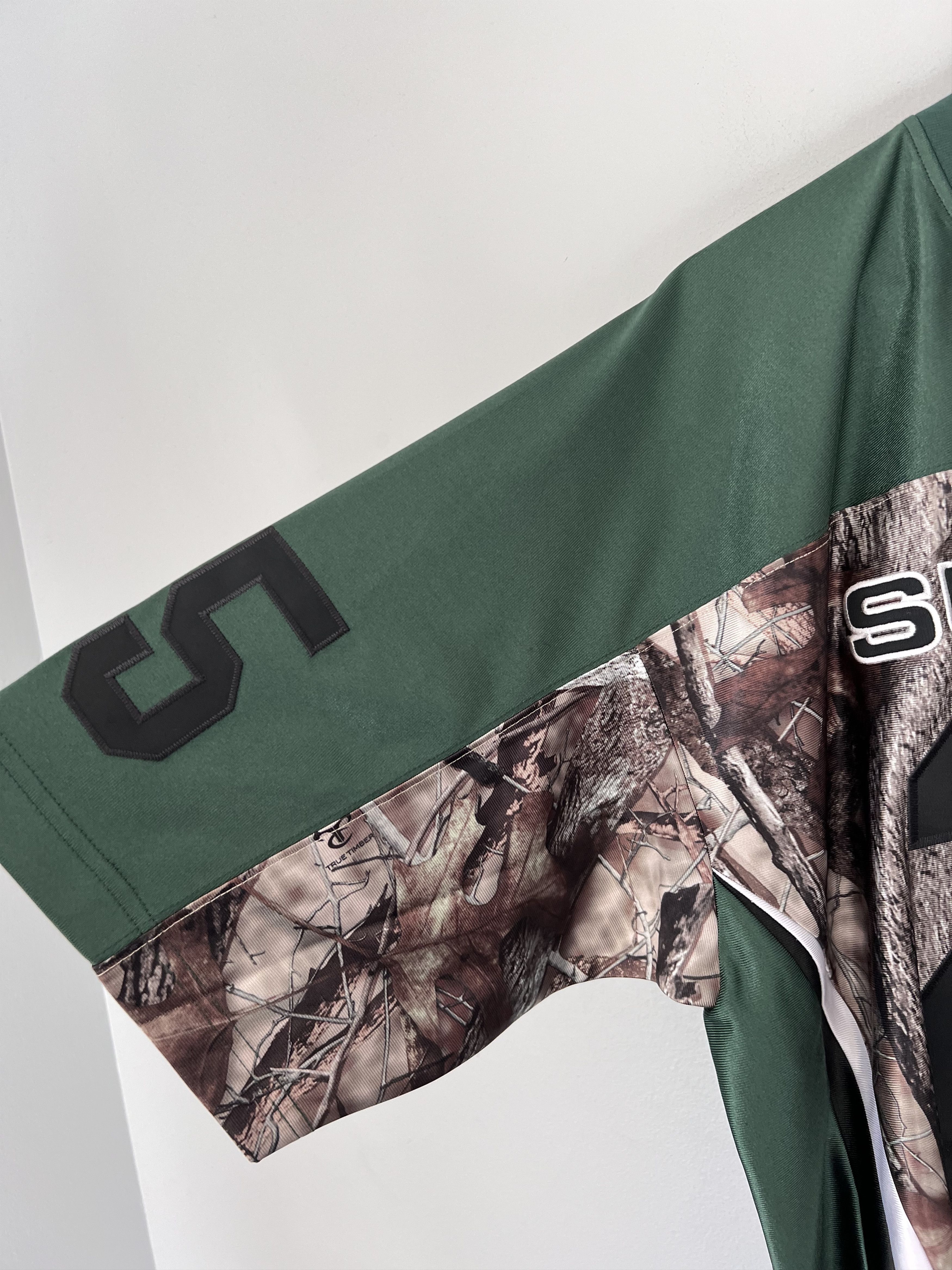 Supreme Supreme Breast Cancer Awareness Football Jersey Green Camo Size US XL / EU 56 / 4 - 4 Thumbnail