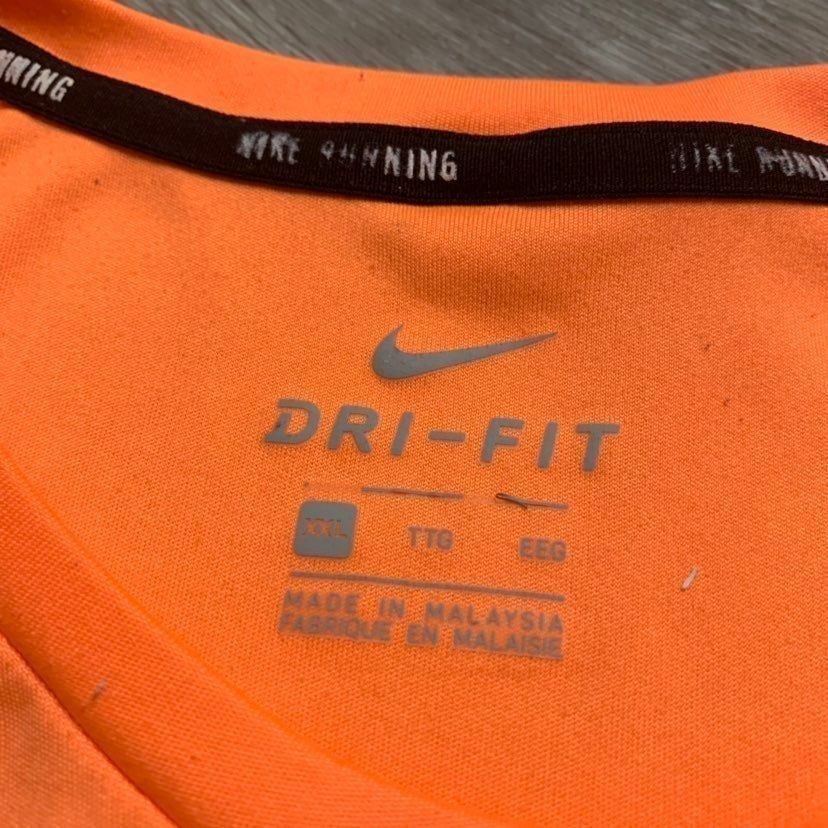Nike Nike Dri-Fit Neon Orange Workout Athletic Shirt Men XXL Runn Size US XXL / EU 58 / 5 - 4 Thumbnail