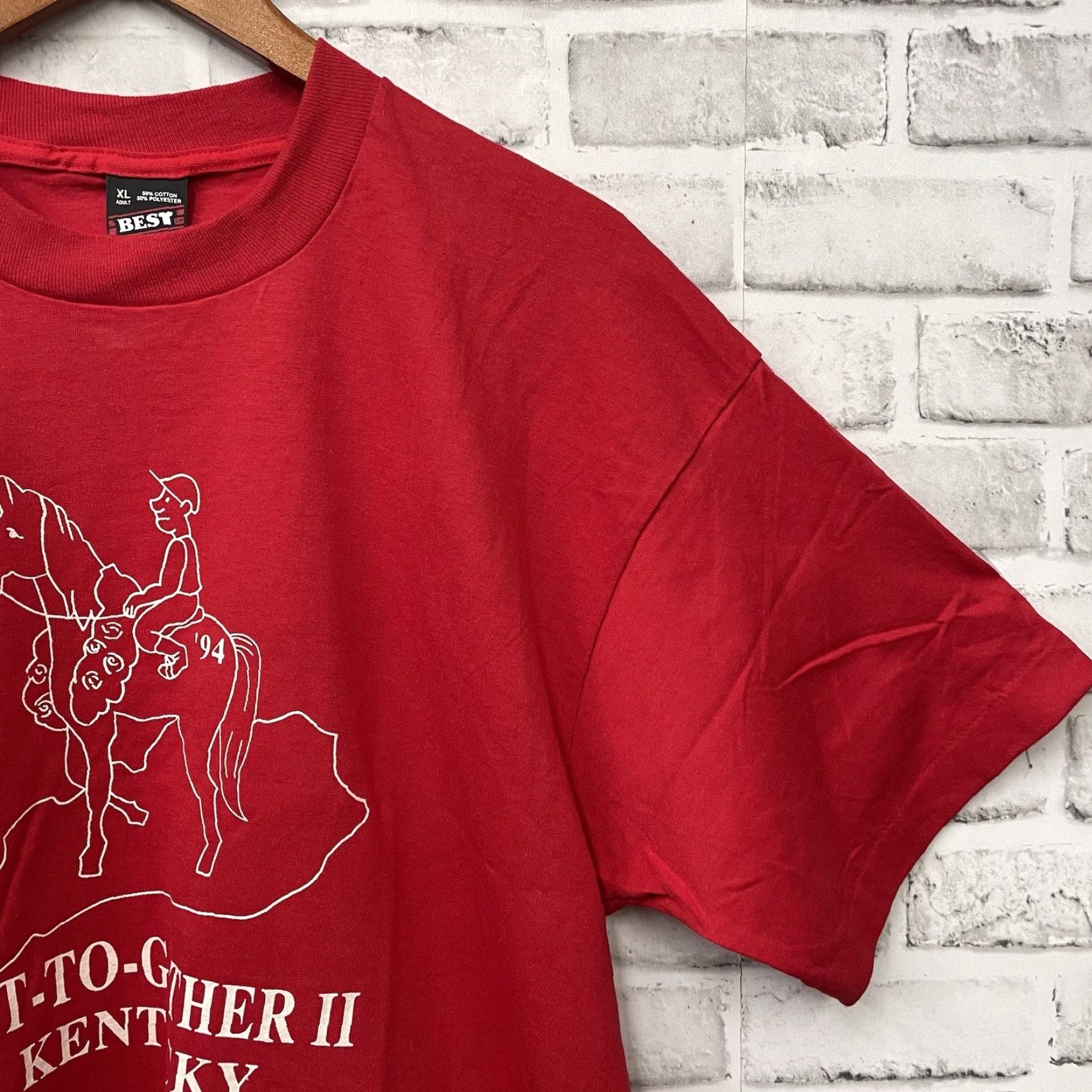 Fruit Of The Loom VINTAGE Get-To-Gather II Kentucky red graphic Tee Mens XL USA T-Shirt Size US XL / EU 56 / 4 - 2 Thumbnail
