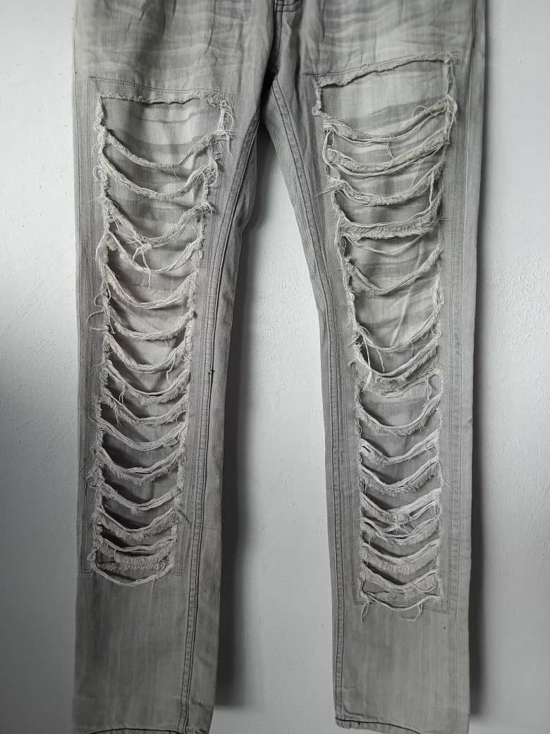 Japanese Brand Vintage Smoke Distressed Ripped Patchwork Ripped Slim Denim Size US 32 / EU 48 - 2 Thumbnail