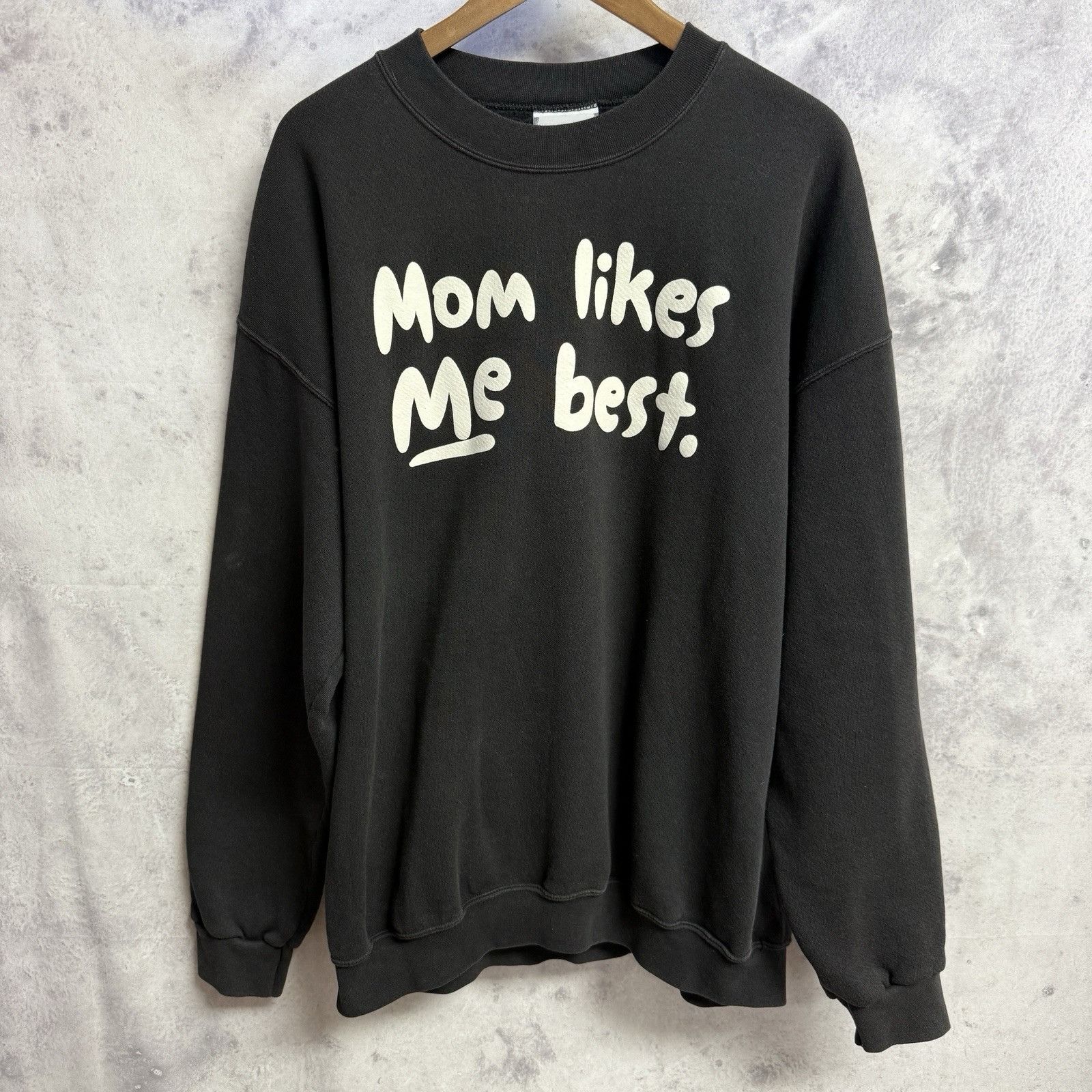 Vintage Vintage 'Mom Like Me Best' Sweatshirt Black Size XL Size US XL / EU 56 / 4 - 2 Thumbnail