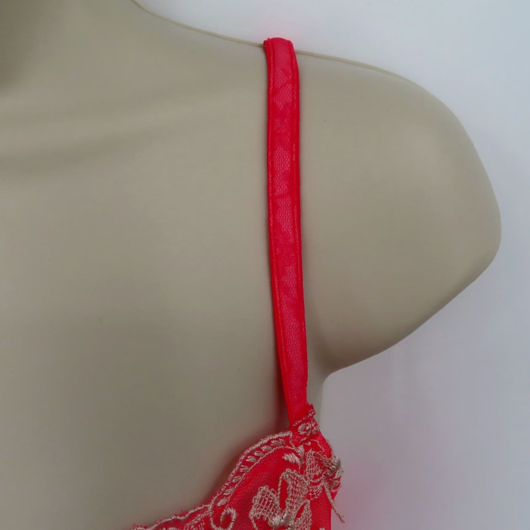Victoria's Secret **Victoria's Secret 32D Push Up Bra Pink Flower Underwire** User: Victoria's Secret 32D Push Up Bra Pink Flower Underwire Size ONE SIZE - 5 Thumbnail