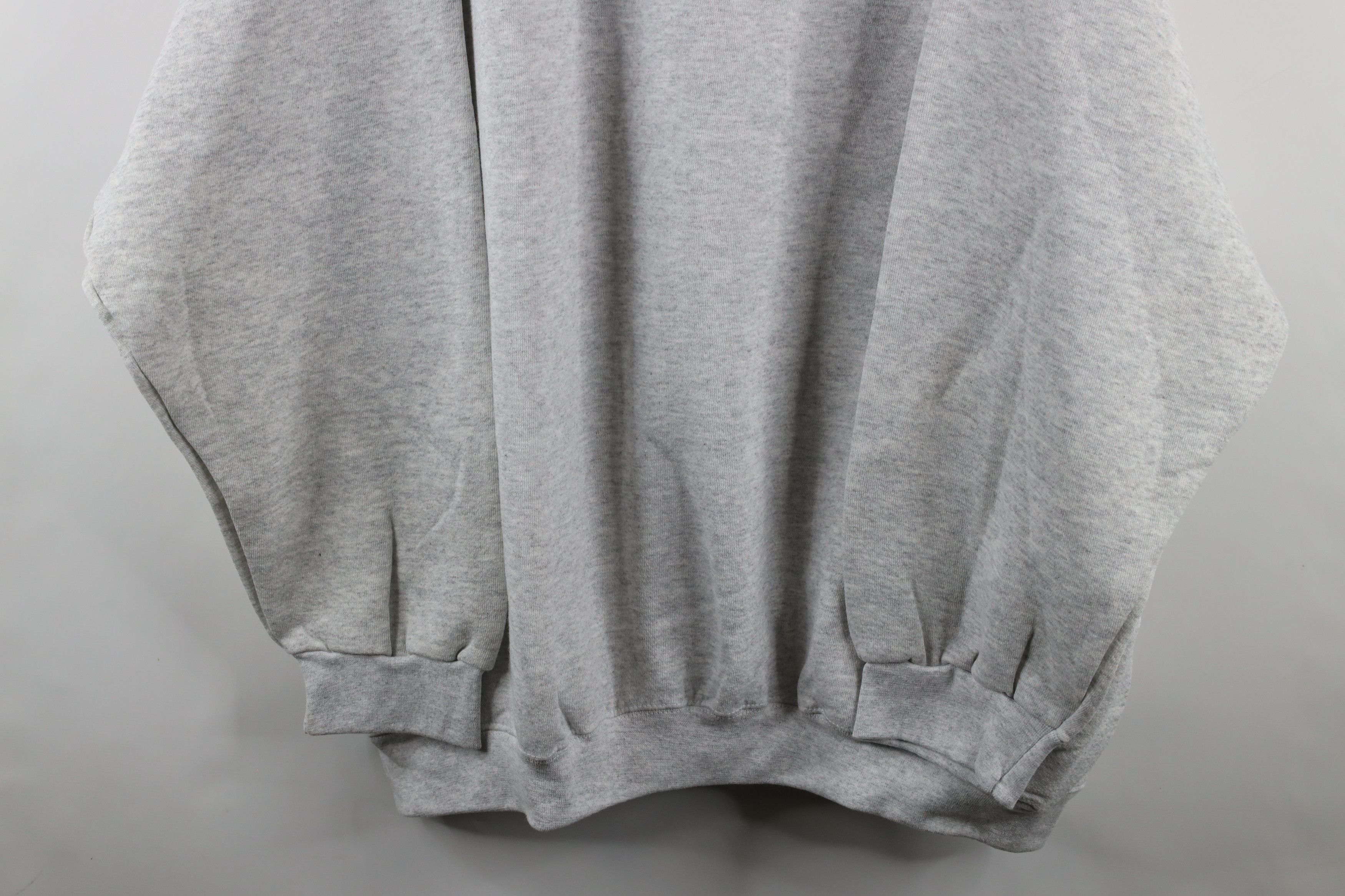 Vintage Vintage 90s Streetwear Heavyweight Crewneck Sweatshirt Gray Size US XXL / EU 58 / 5 - 3 Thumbnail