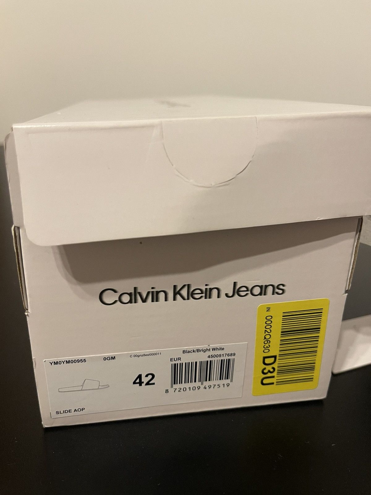 Calvin Klein Flip-Flops Calvin Klein New Size US 9 / EU 42 - 5 Thumbnail