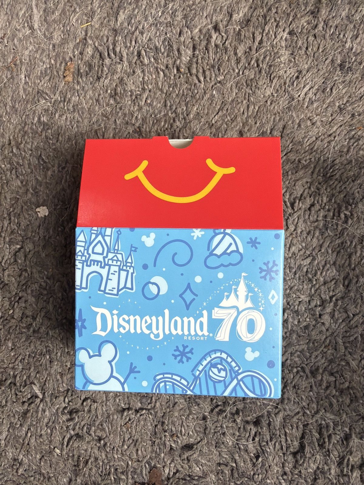 Disney 2025 McDonald’s Disneyland Resort Figures Size ONE SIZE - 6 Thumbnail