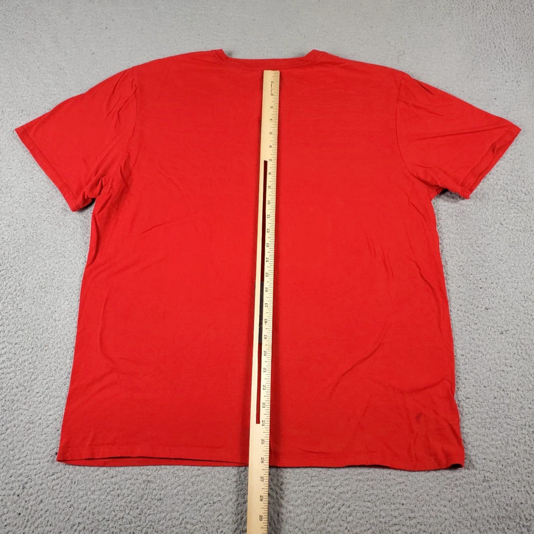 Nike Nike T Shirt Unisex XL Red Defend Your Turf Swoosh Casual Short Sleeve Adult Nike LeBron Logo Modern Sports Shirt Mens Womens Size US XL / EU 56 / 4 - 5 Thumbnail