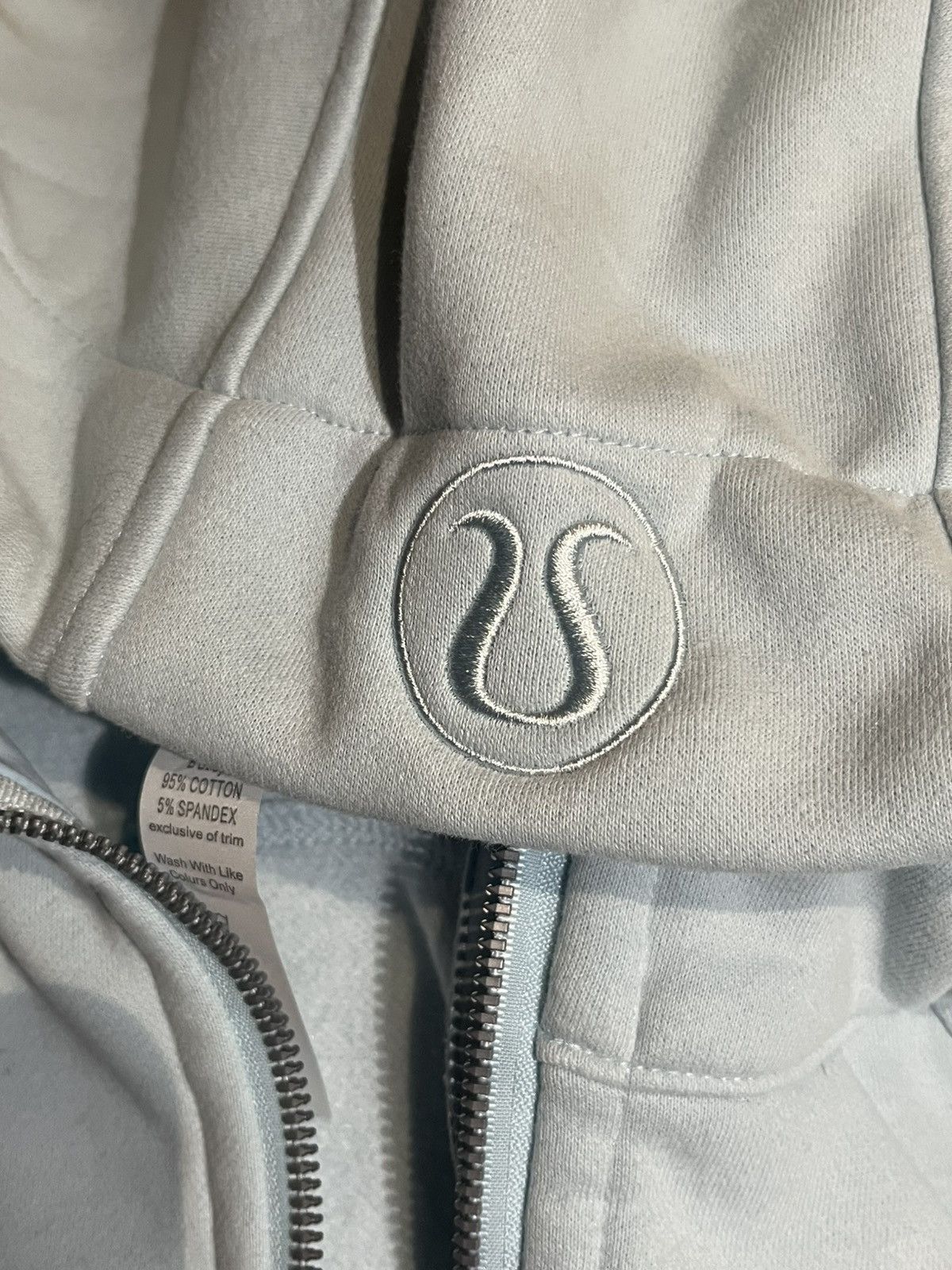 Lululemon lululemon scuba Size XS / US 0-2 / IT 36-38 - 1 Thumbnail