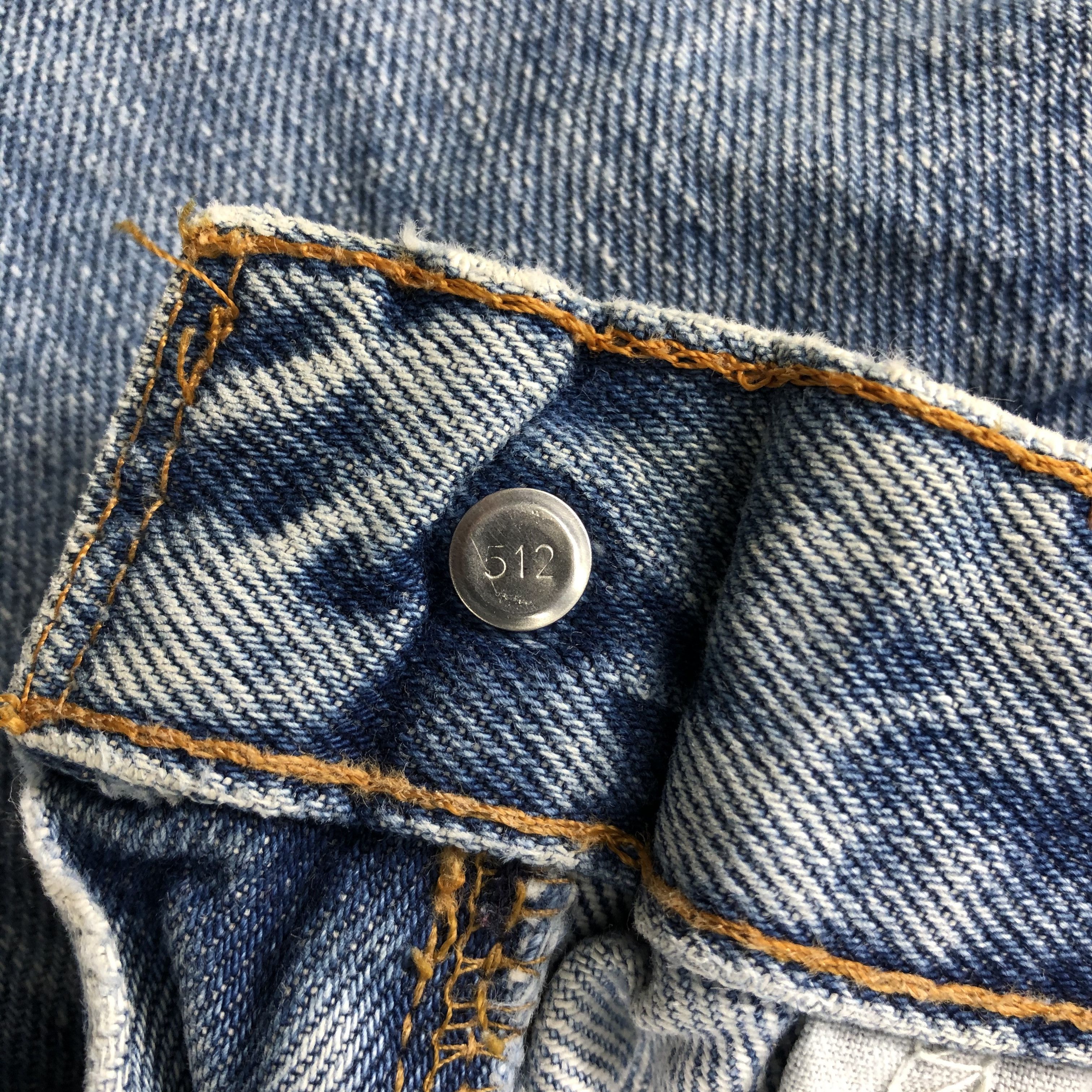 Levi's 90s Vintage Blue Wash Levis 505 Jeans-J2300 Size US 26 / EU 42 - 9 Thumbnail