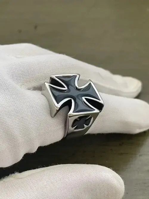 Ring Of Fire Gothic Cross Punk Ring Size ONE SIZE - 2 Thumbnail