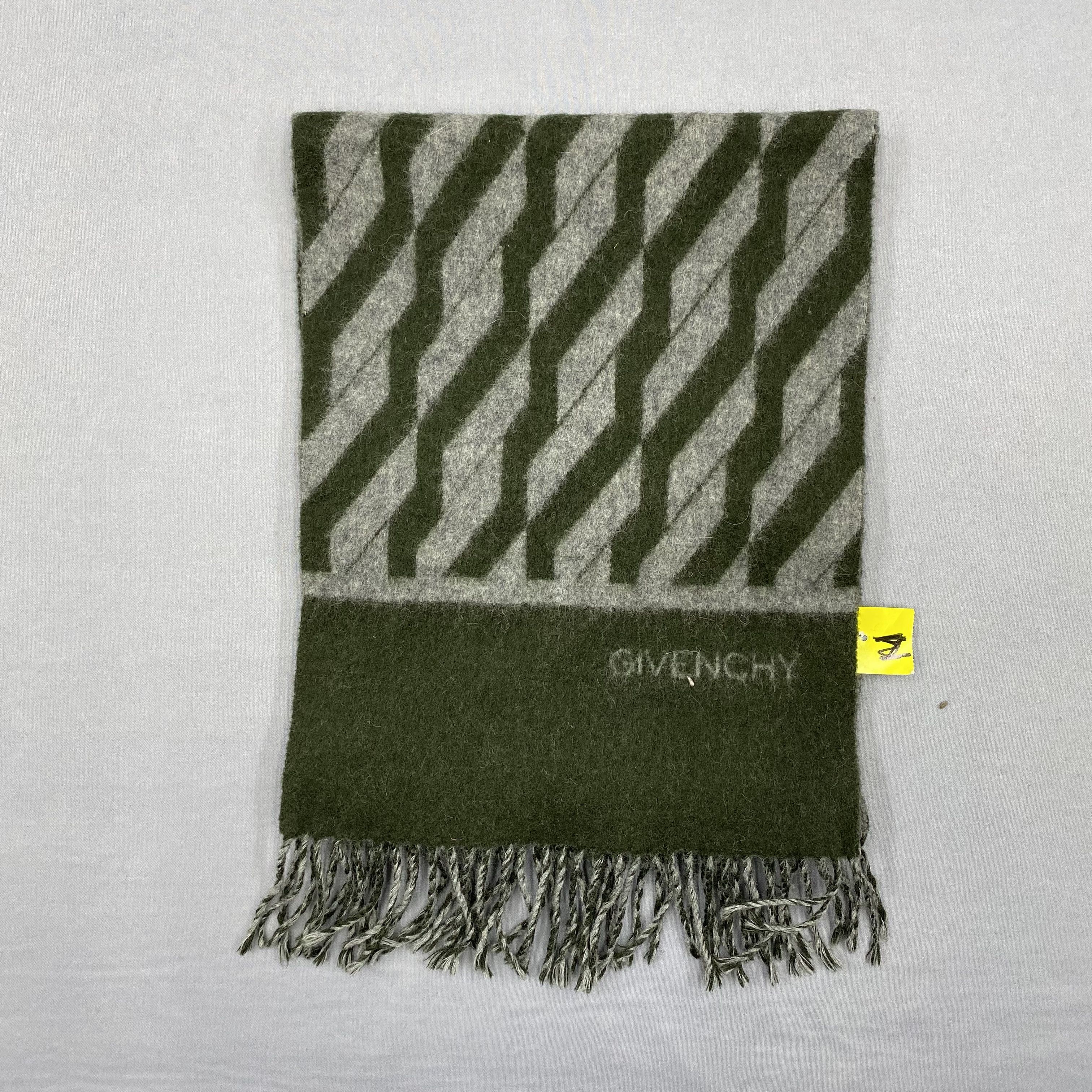 Japanese Brand Vintage Givenchy Scarf Muffler Wool Winter Fringe Scarves Size ONE SIZE - 2 Thumbnail