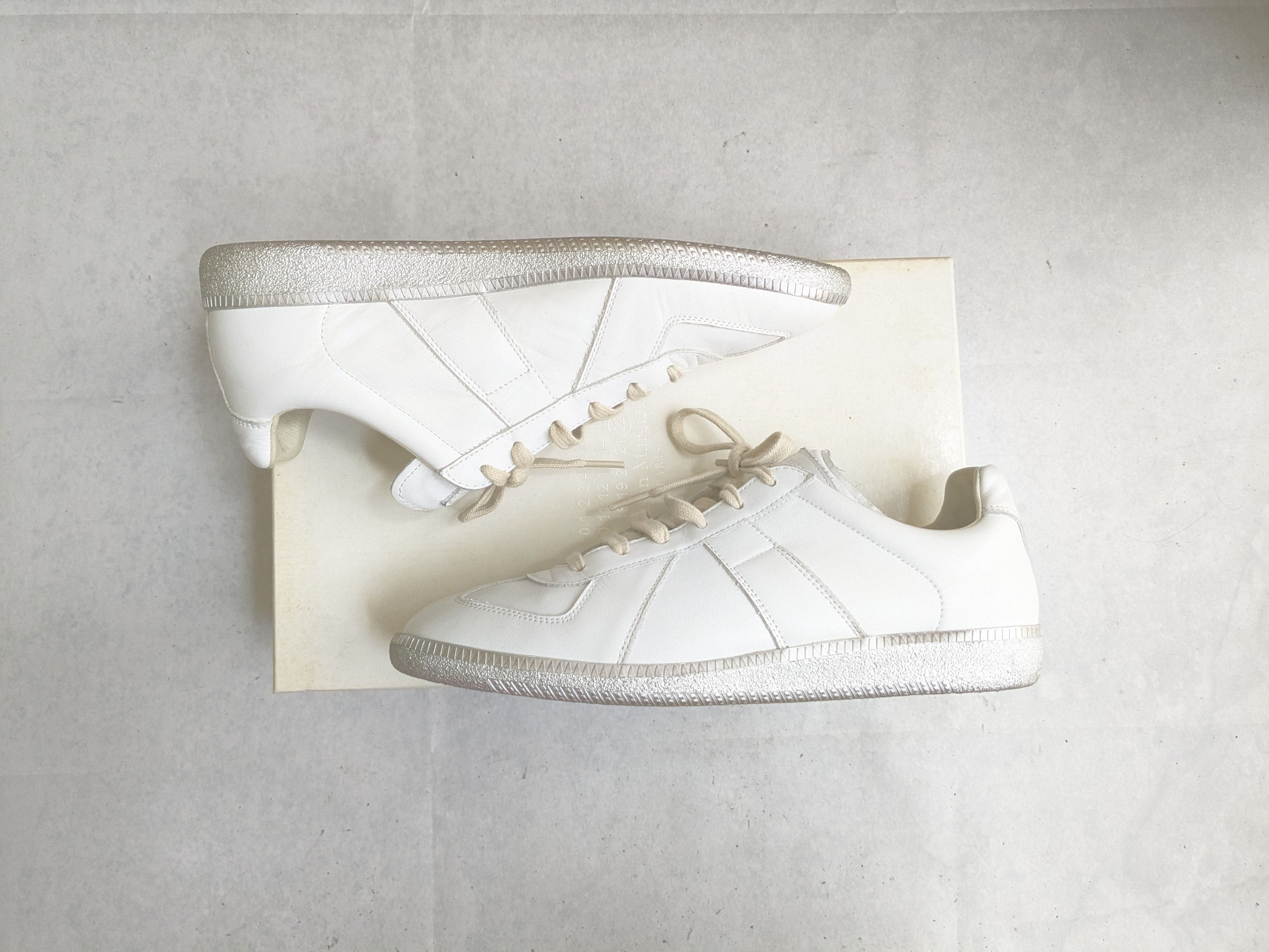 Maison Margiela Maison Margiela Gat Replica White Silver 9 42 Low Tops Size US 9 / EU 42 - 4 Thumbnail