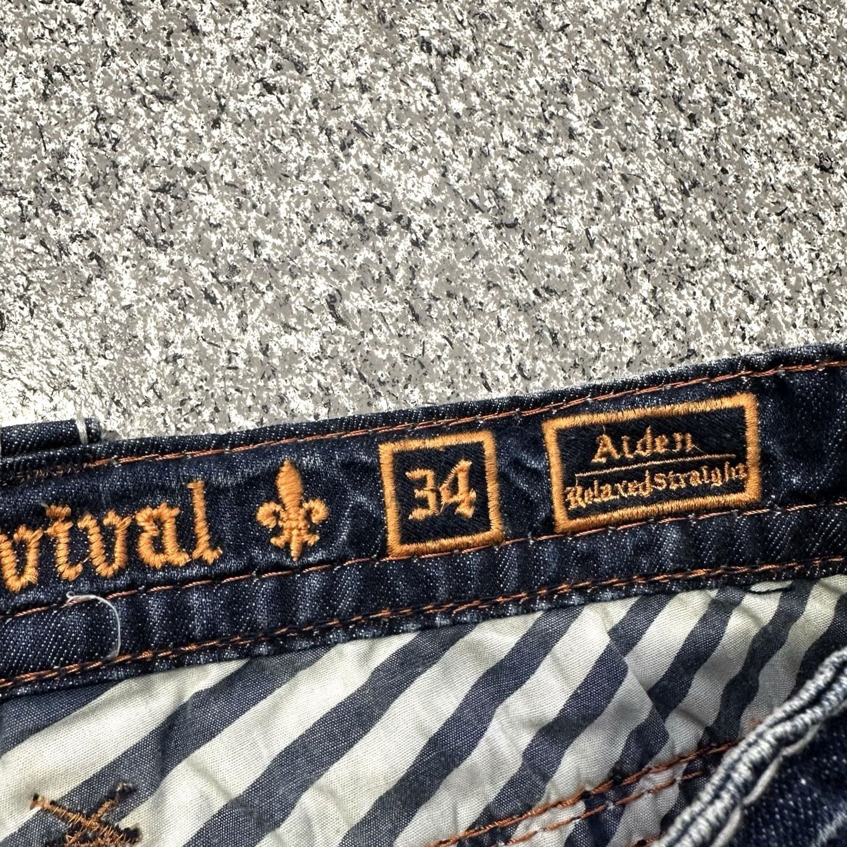 Vintage Nike Rock Revival Jeans Rock Mens 34x31 Aiden Relaxed Straight Denim Blue 5-Pocket Plain Solid 90s Theme Mens Size US 34 / EU 50 - 5 Thumbnail