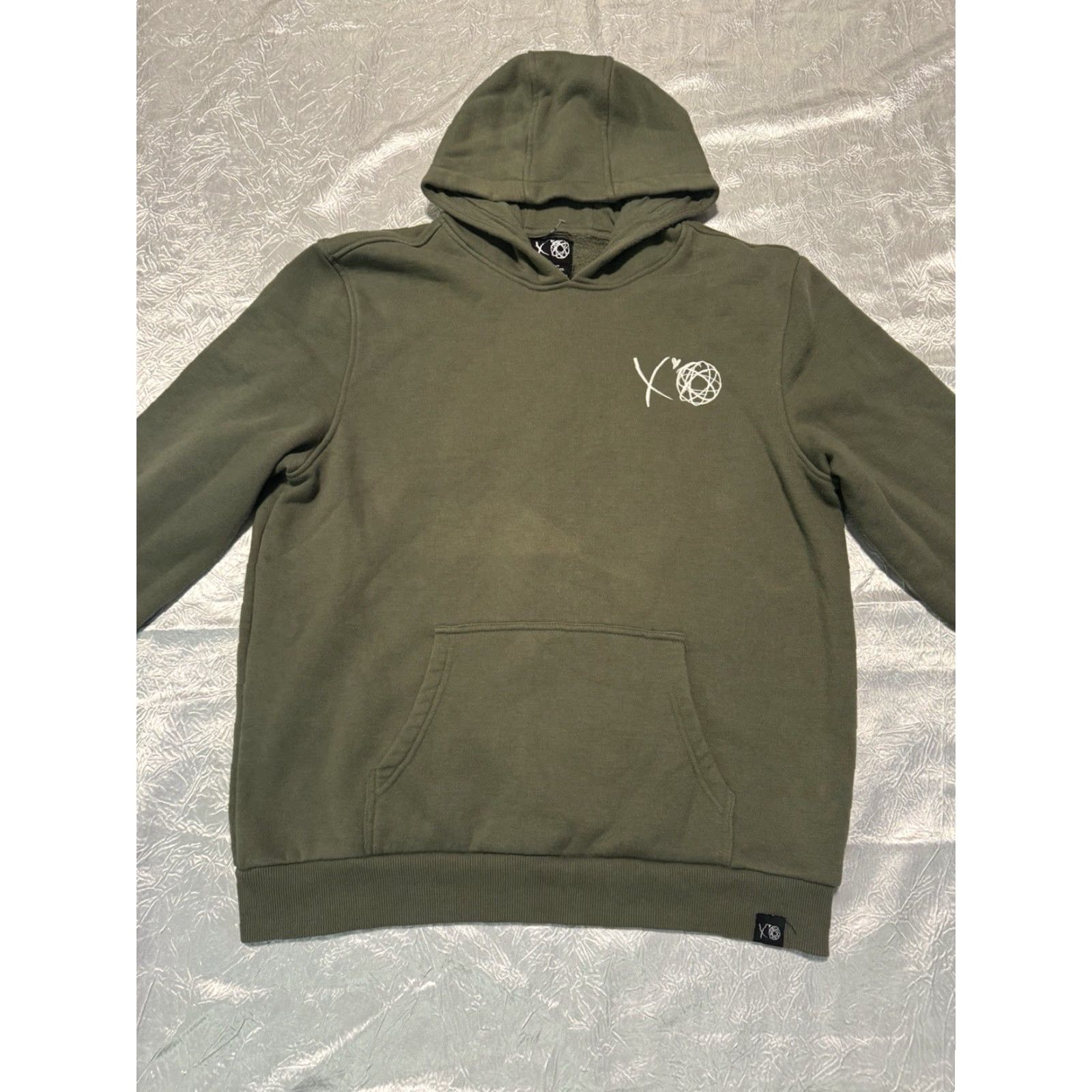 Vintage VINTAGE? (No) The Weeknd XO Legend of the Fall Starboy Pullover Hoody Size Large Olive Green Cotton Logo Hoodie Men Regular Size US L / EU 52-54 / 3 - 2 Thumbnail