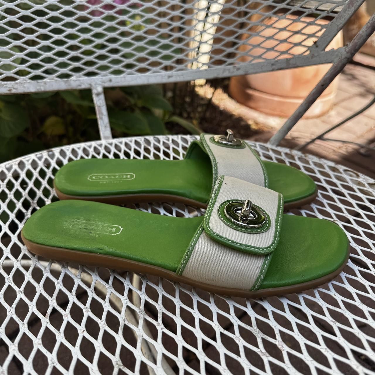 Coach Coach Legacy Turnlock Green & Cream Sandals Size US 7.5 / IT 37.5 - 3 Thumbnail