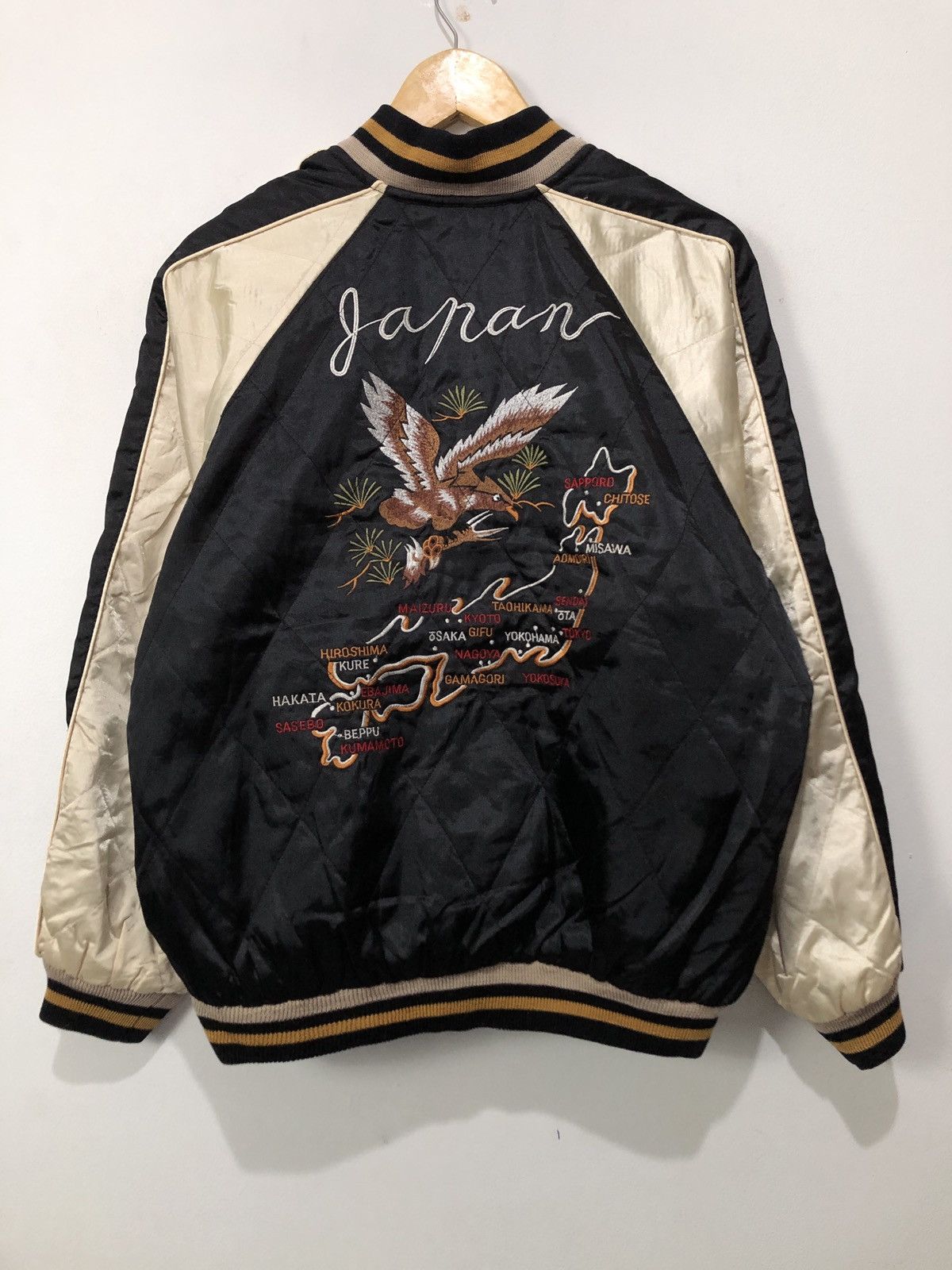 Japanese Brand Vintage Sukajan Embroidery Reversible Souvenir Jacket Size US L / EU 52-54 / 3 - 5 Thumbnail