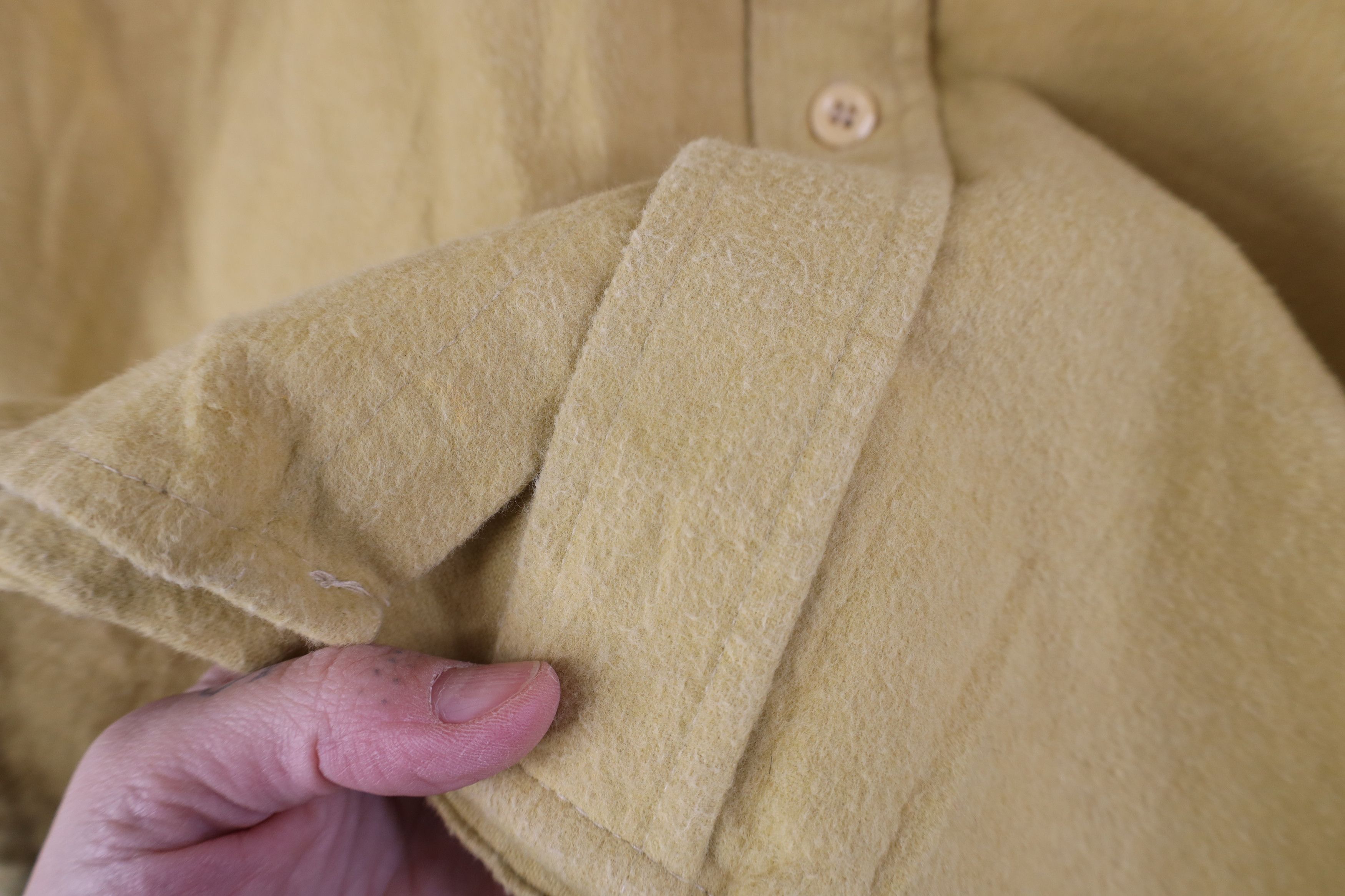 Vintage Vintage 70s Streetwear Chamois Cloth Button Shirt Yellow USA Size US L / EU 52-54 / 3 - 8 Thumbnail