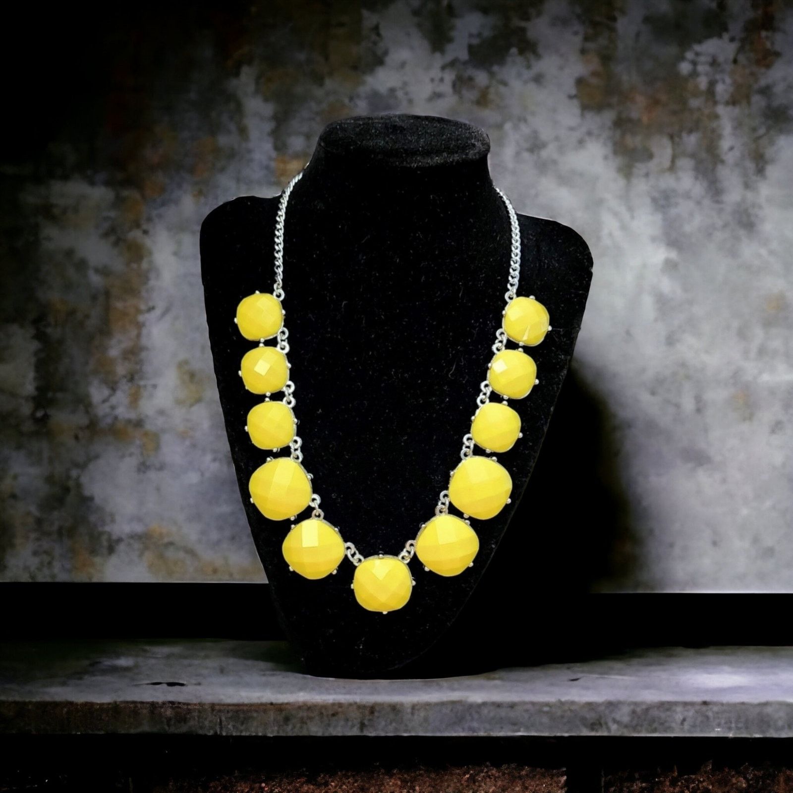 Other Constance yellow acrylic and nickel necklace Size ONE SIZE - 2 Thumbnail