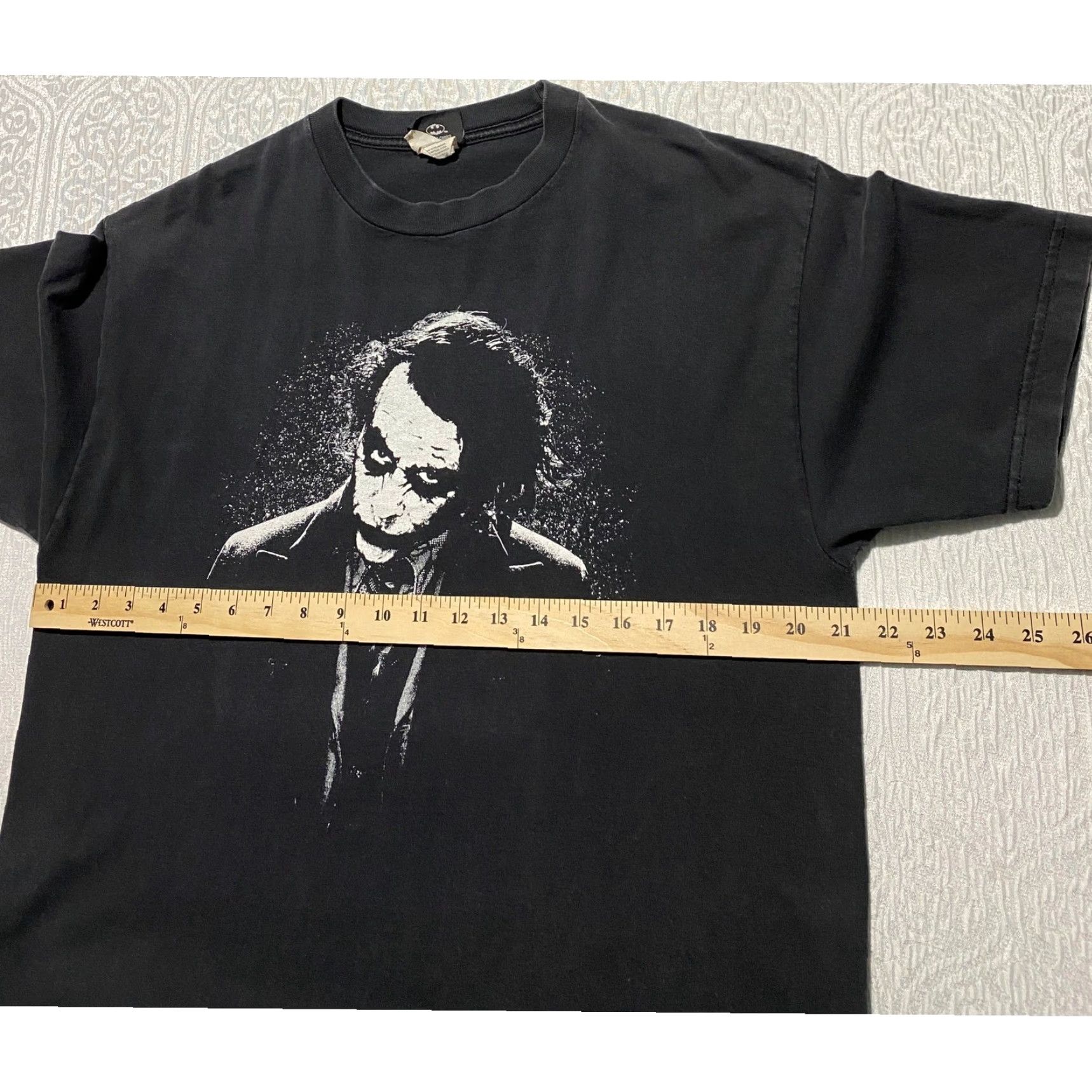 DC Comics The Dark Knight Joker T Shirt Mens Large Black Heath Ledger Alstyle DC Comics Size US L / EU 52-54 / 3 - 4 Thumbnail