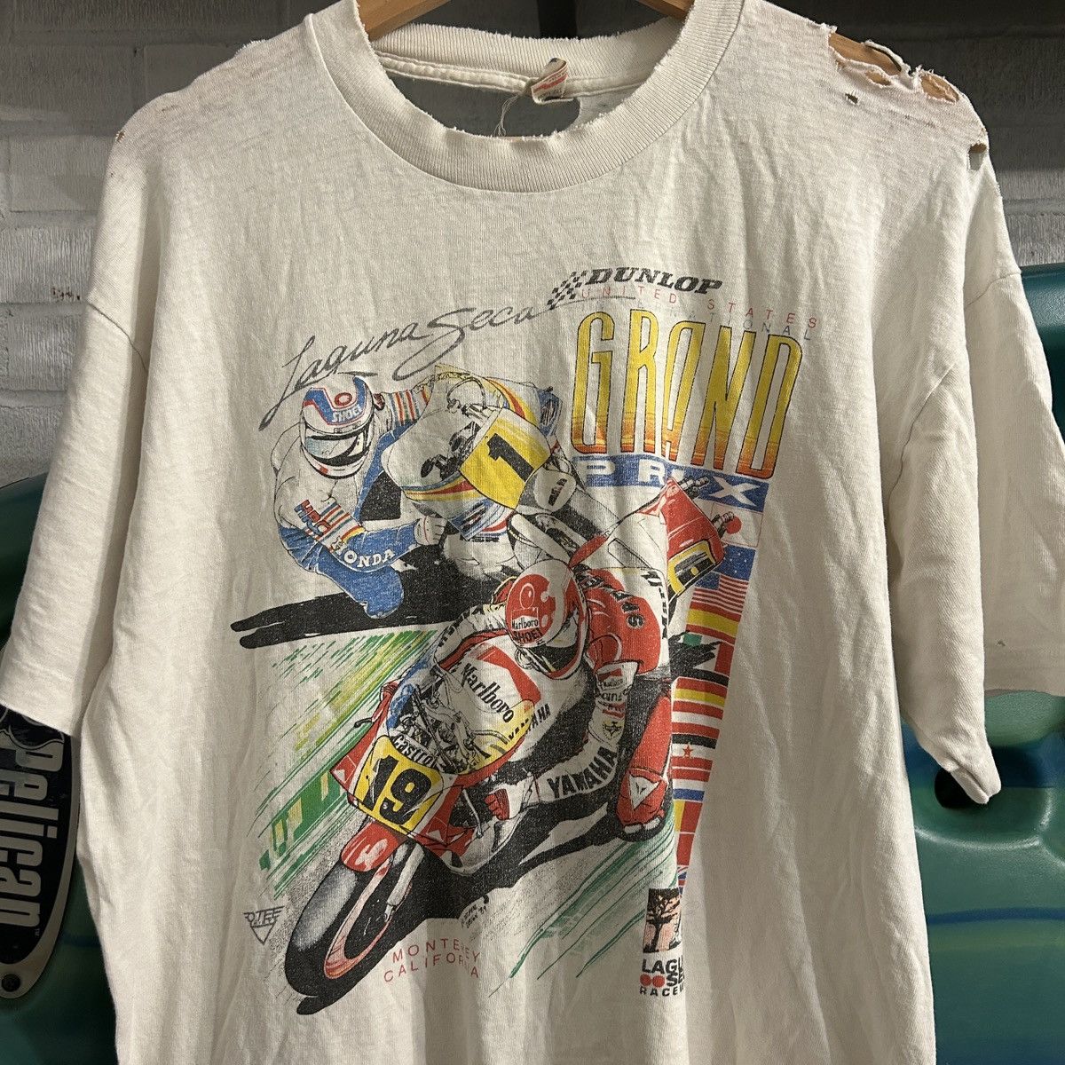 Vintage 1989 Grand Prix Motorcycle MotoGP Racing Tee Size US XL / EU 56 / 4 - 1 Thumbnail