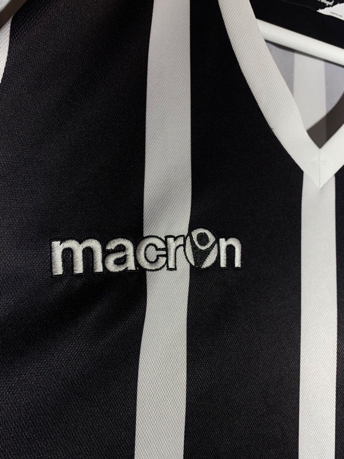 Other Macron Vitoria Guimarães 2016/17 Special Edition Jersey Size US XL / EU 56 / 4 - 5 Thumbnail