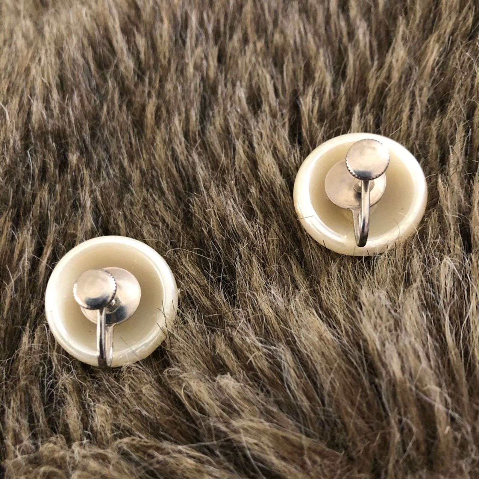 Vintage Vintage 50s opalescent button screw back clips Size ONE SIZE - 3 Thumbnail