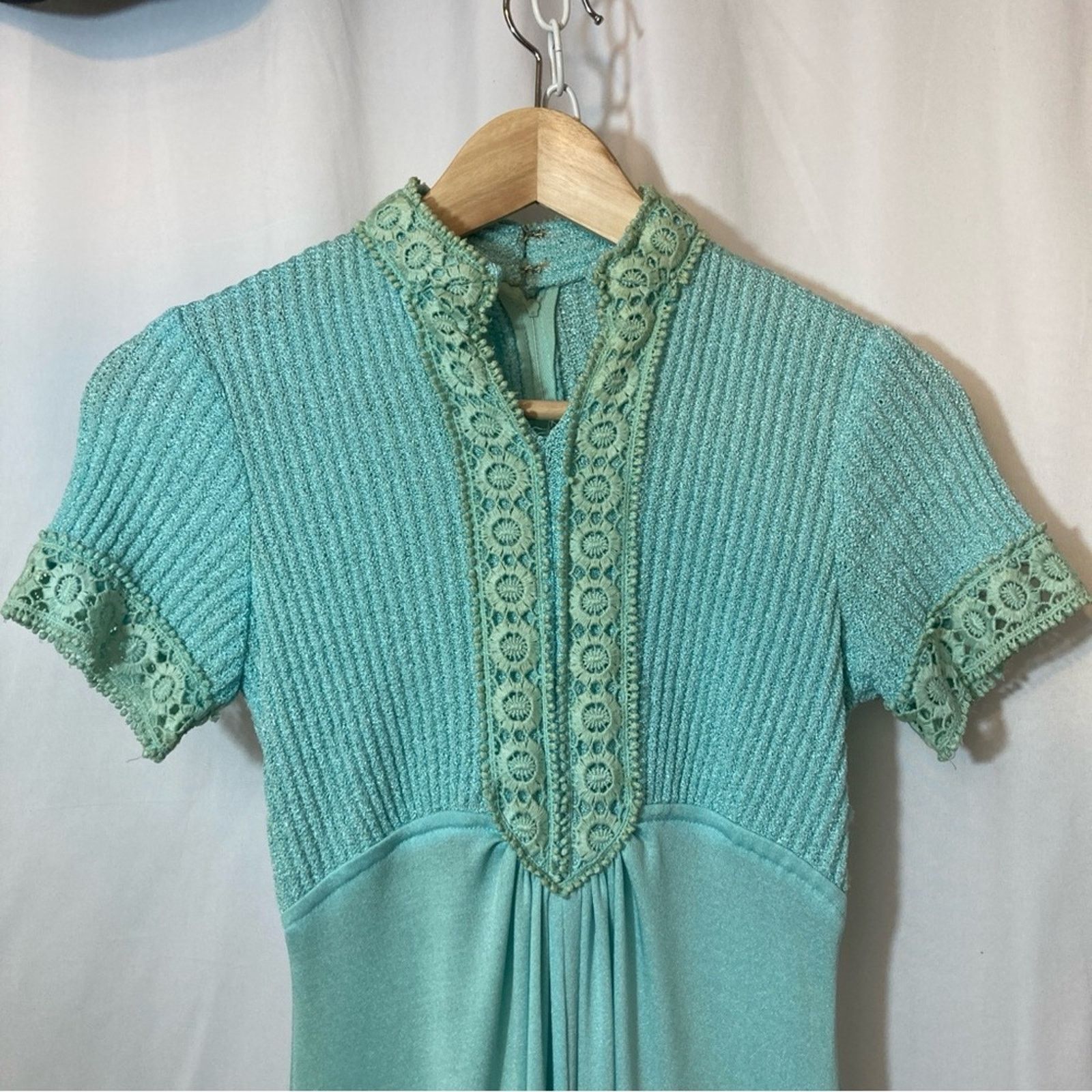 Vintage Vintage 60s 70s Elegant Empire Waist Crochet Knit Maxi Dress Size M / US 6-8 / IT 42-44 - 3 Thumbnail