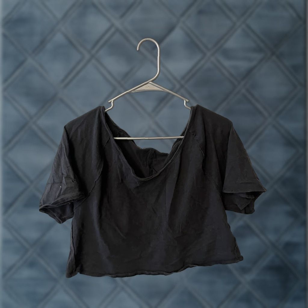 Vintage We the Free Black Crop Short Sleeve T-Shirt S Womens Small Crewneck? Back Ring Size S / US 4 / IT 40 - 1 Thumbnail
