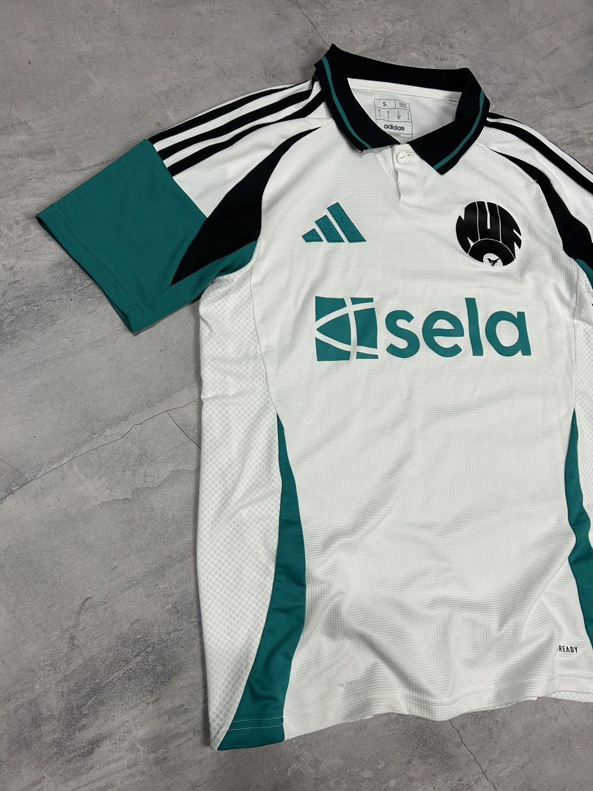 Adidas Newcastle United FC Authentic Jersey Mens Adidas 24/25 Size US S / EU 44-46 / 1 - 3 Thumbnail