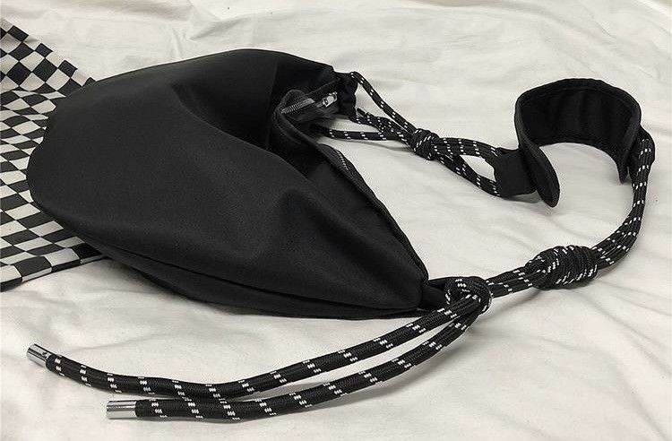 Japanese Brand × Vintage Outdoor utility grunge y2k rope strap crossbody hobo bag Size ONE SIZE - 4 Thumbnail