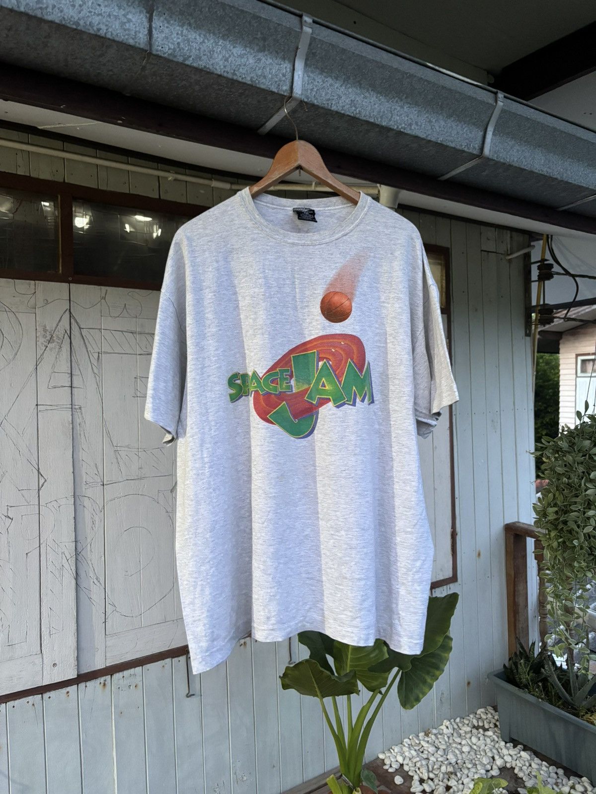 Warner Bros Space Jam jodan vintage T-shirt Size US XXL / EU 58 / 5 - 1 Thumbnail