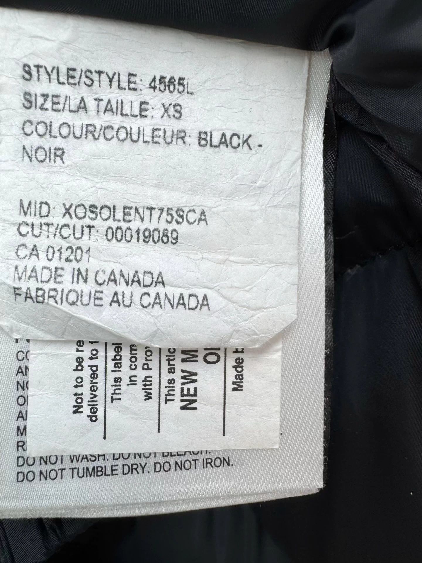 Canada Goose Canada Goose XS Down Jacket Worn Armpit/Cuffs Fading Size US XS / EU 42 / 0 - 6 Thumbnail