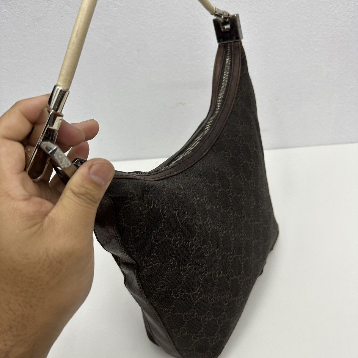 Gucci ‼️LAST DROP‼️ AUTHENTIC GUCCI GG HOBO SHOULDER HOBO BAG Size ONE SIZE - 6 Thumbnail