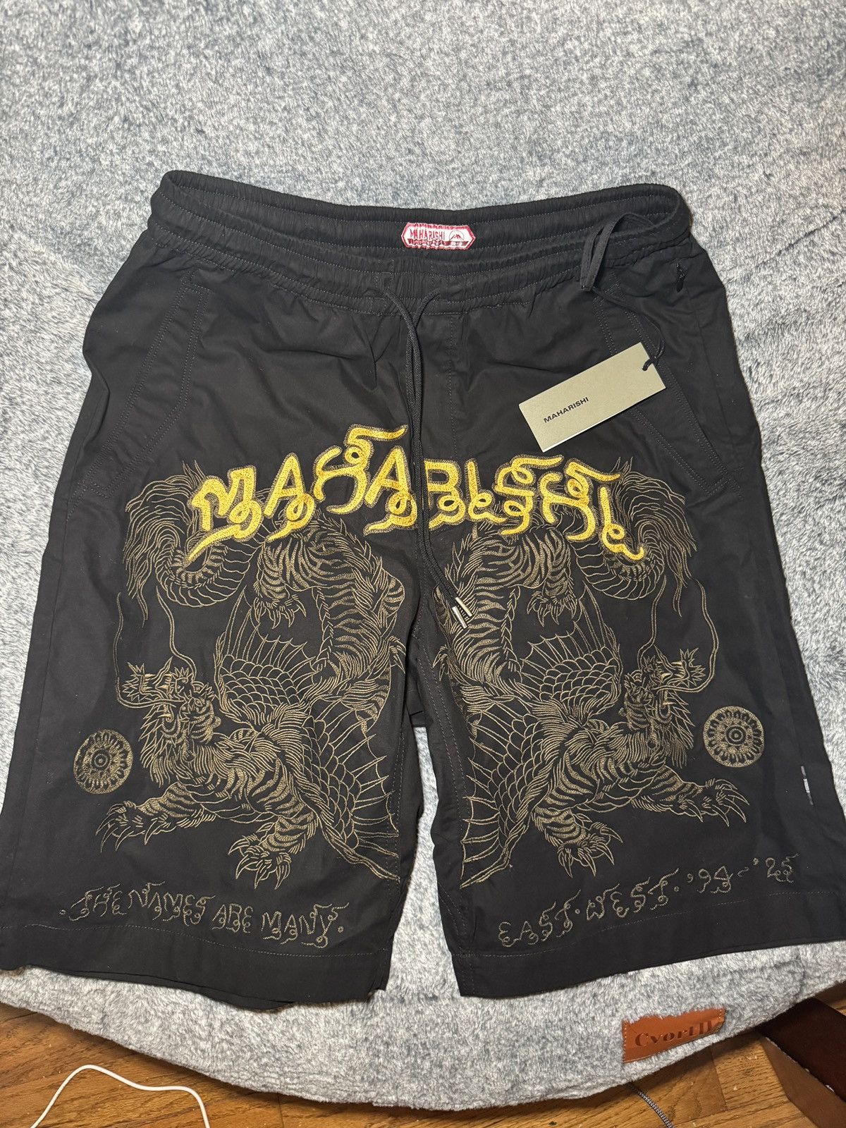 Maharishi Maharishi Muay Thai Embroidered Tiger Dragon Shorts Size US 30 / EU 46 - 2 Thumbnail