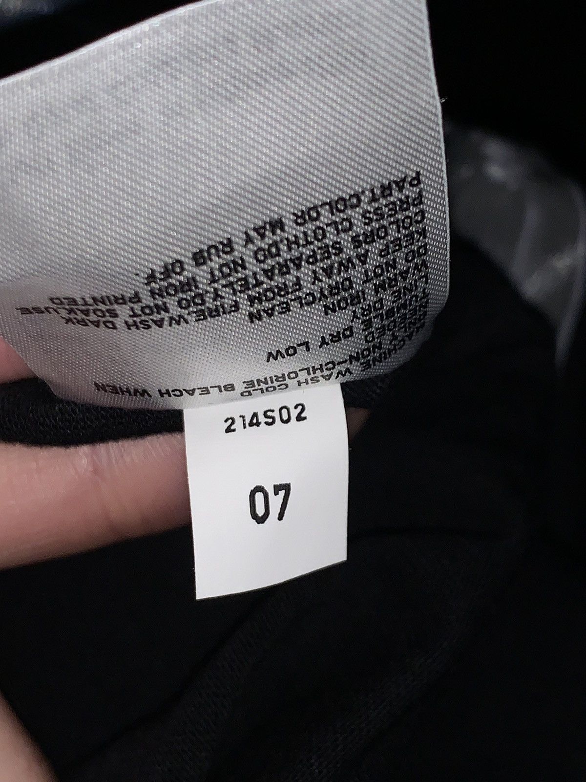Designer × Uniqlo *RARE* Jeff Koons Rabbit 1986 Art Museum Figure Uniqlo Shirt Size US XL / EU 56 / 4 - 10 Thumbnail