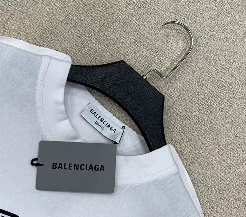 Balenciaga Balenciaga White powder 3B monogram logo short sleeve Size US L / EU 52-54 / 3 - 2 Thumbnail