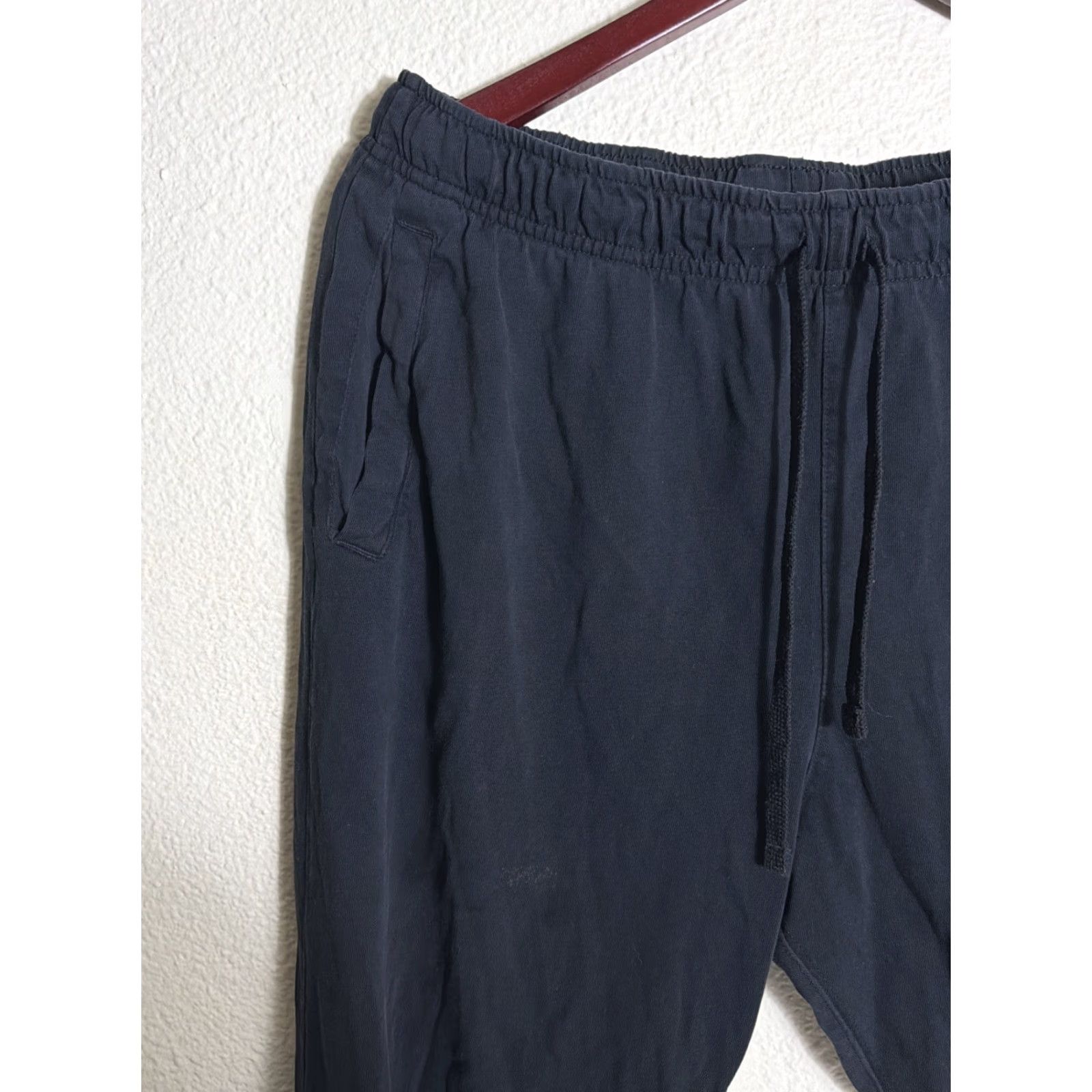 Nike Nike Sportwear Club Tapered Black Men’s XL Sweatpants BV2762-010 32x28 Stain Size US 36 / EU 52 - 4 Thumbnail