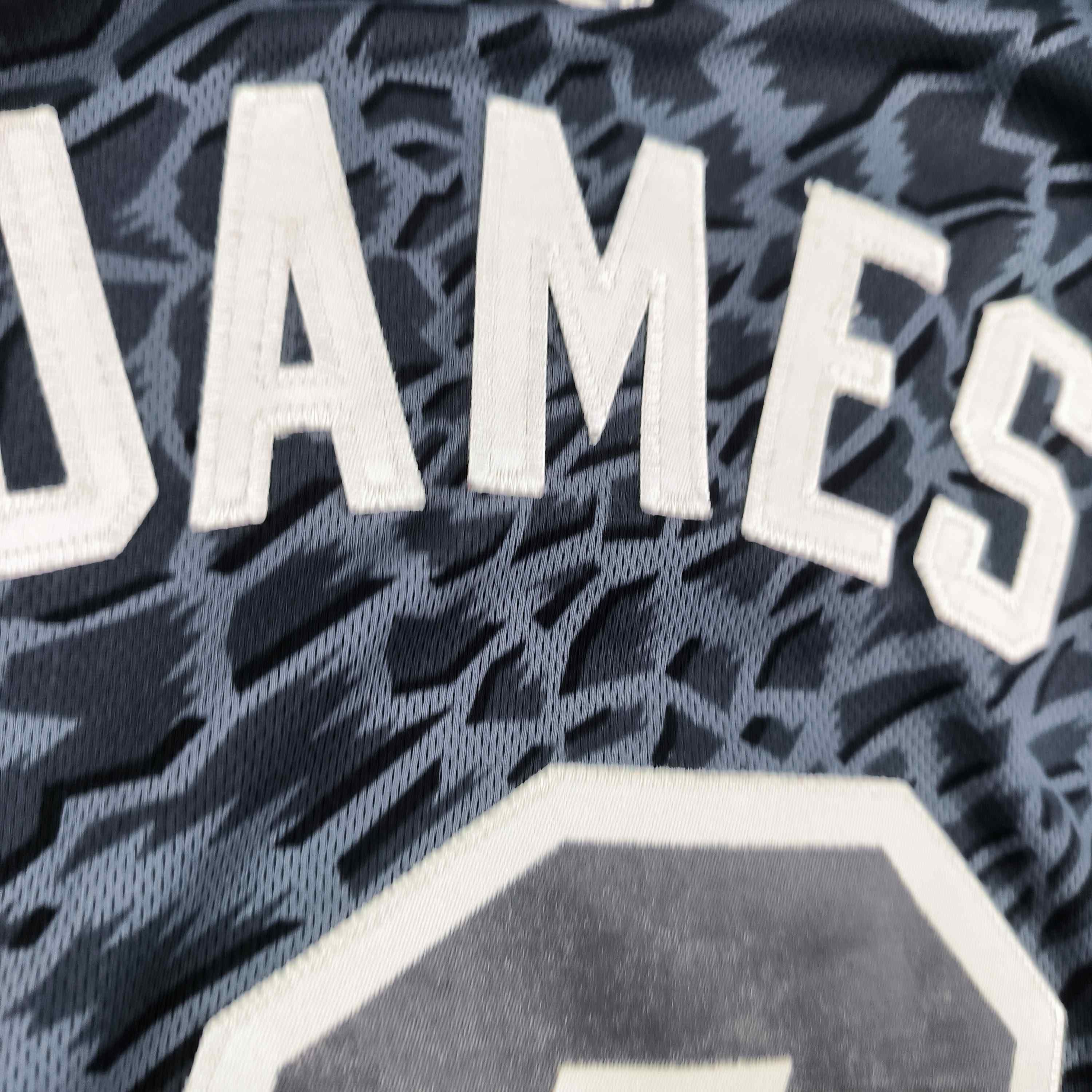 Adidas Miami Heat LeBron James Adidas Swingman NBA jersey size S Size US S / EU 44-46 / 1 - 8 Thumbnail